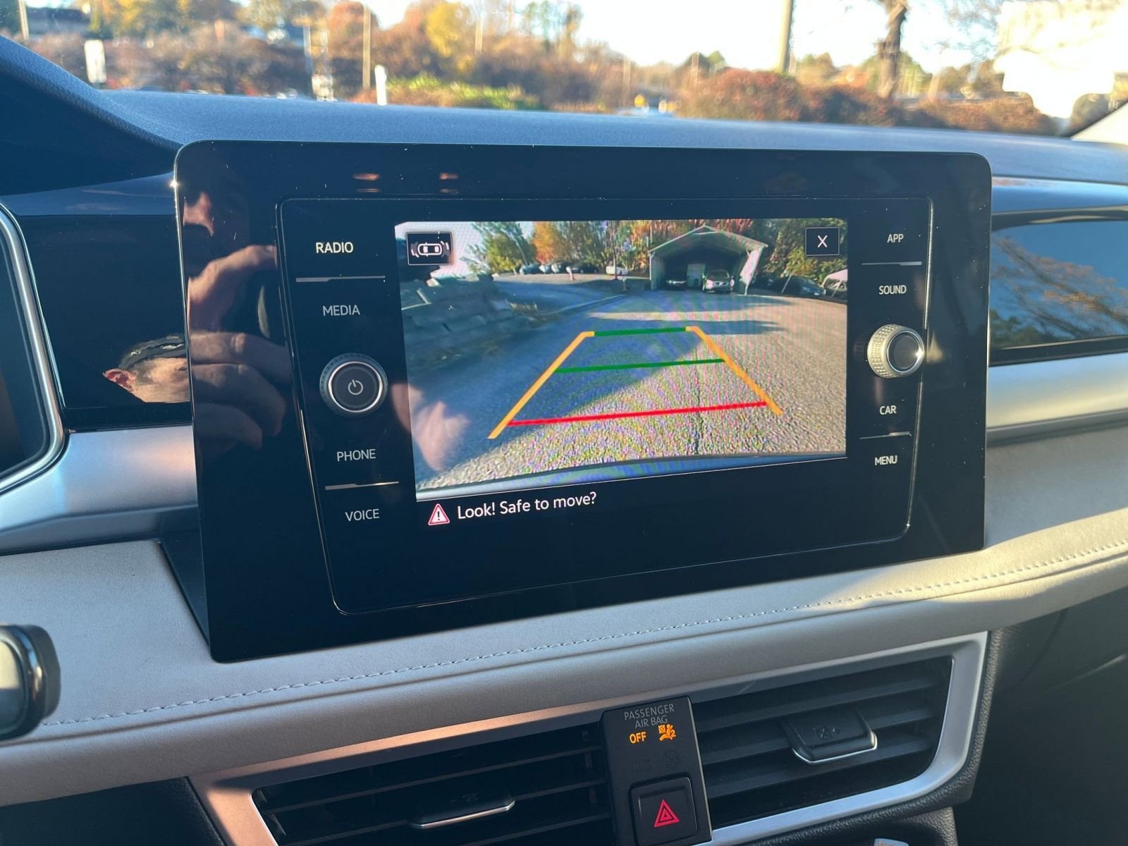 Thumbnail: 2025 Volkswagen Taos - 17