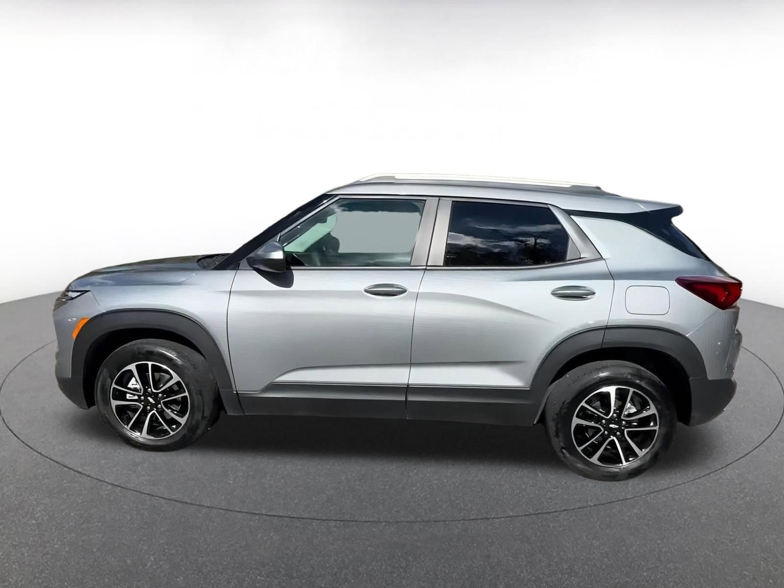 Thumbnail: 2025 Chevrolet TrailBlazer - 9