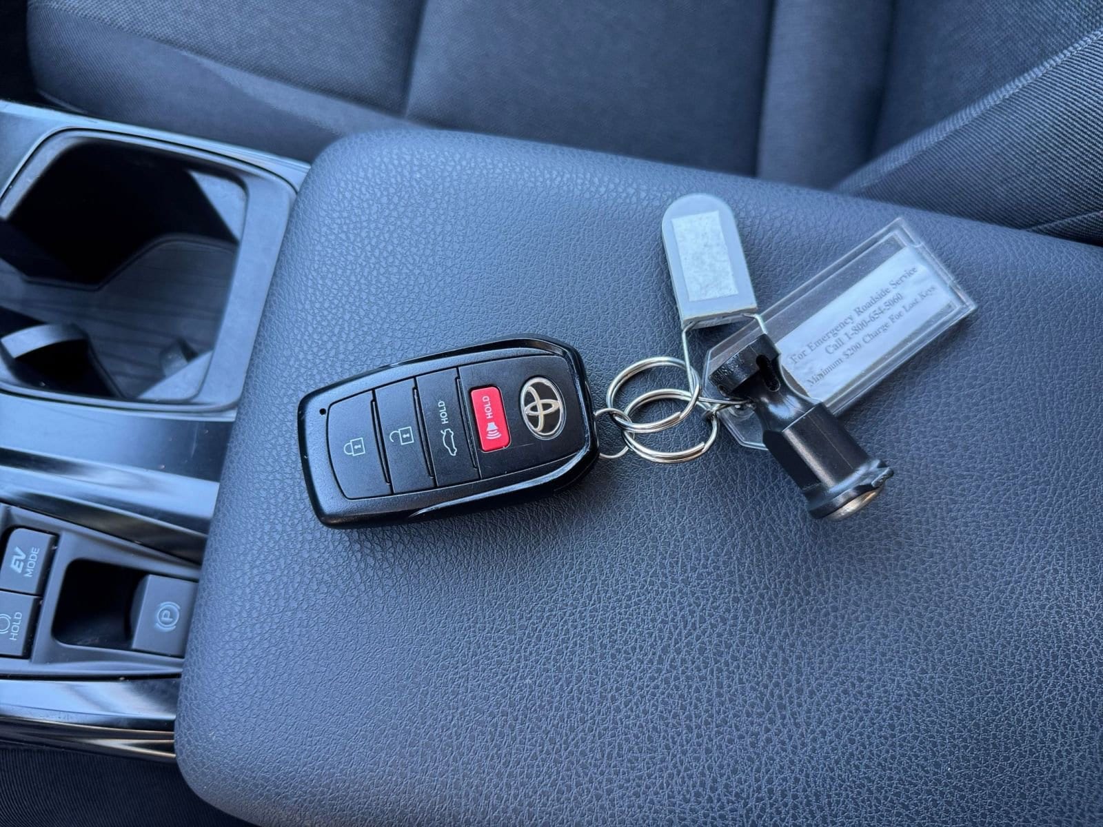 Thumbnail: 2025 Toyota Camry - 18