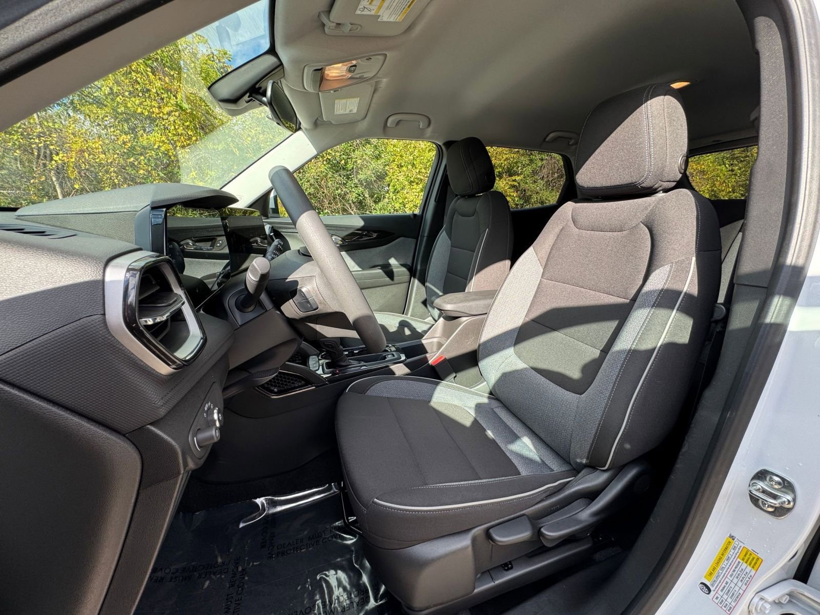 Thumbnail: 2025 Chevrolet TrailBlazer - 31