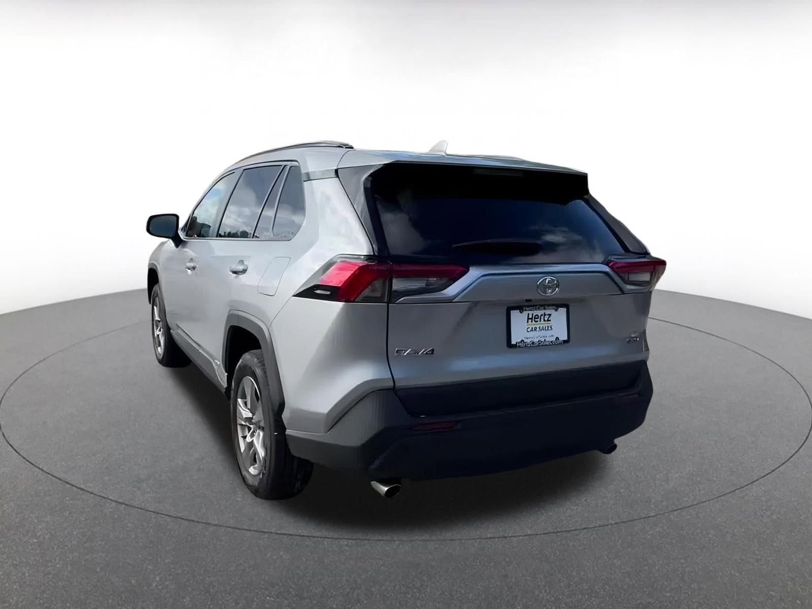 Thumbnail: 2025 Toyota RAV4 - 11