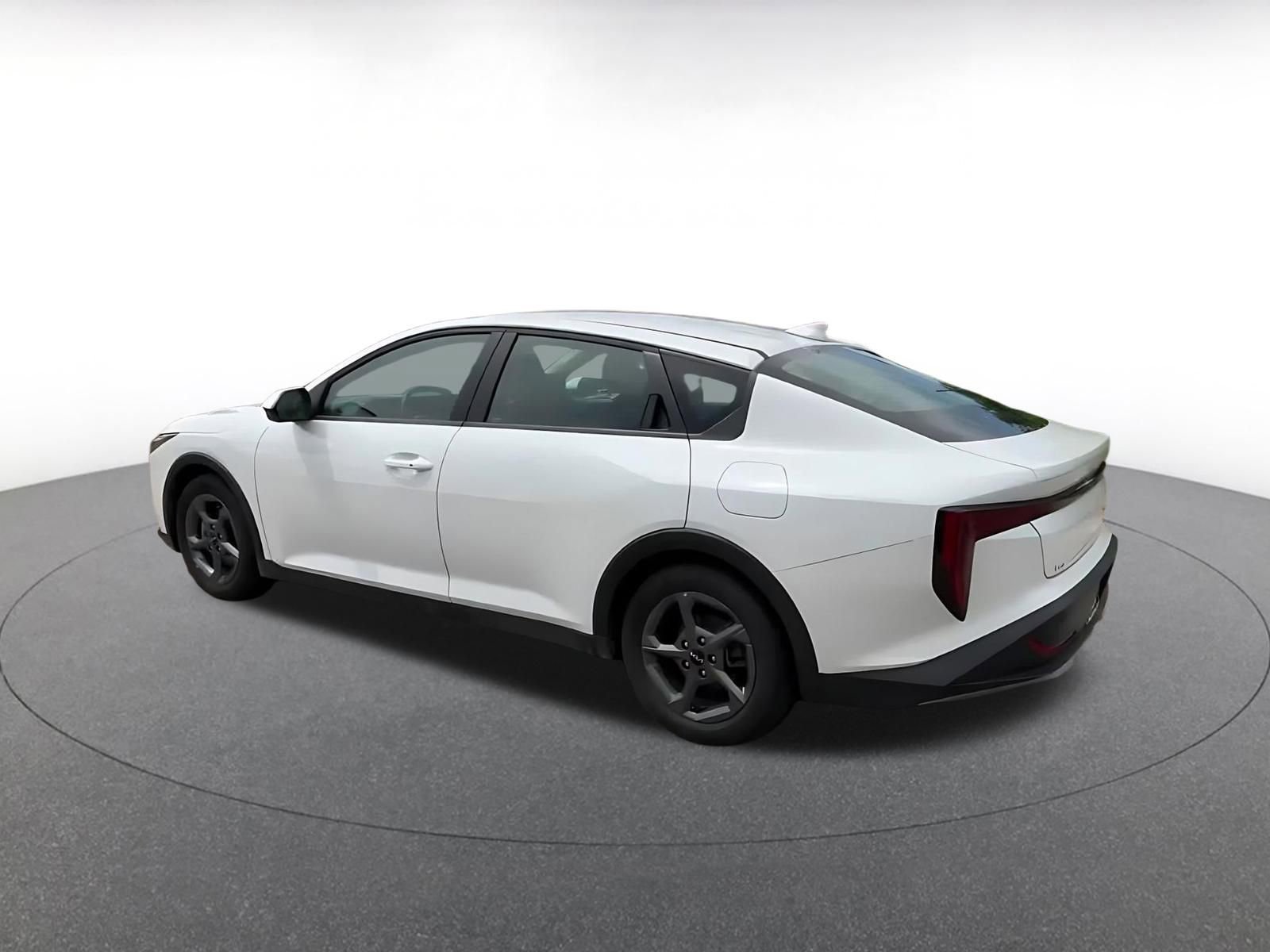 Thumbnail: 2025 Kia K4 - 10