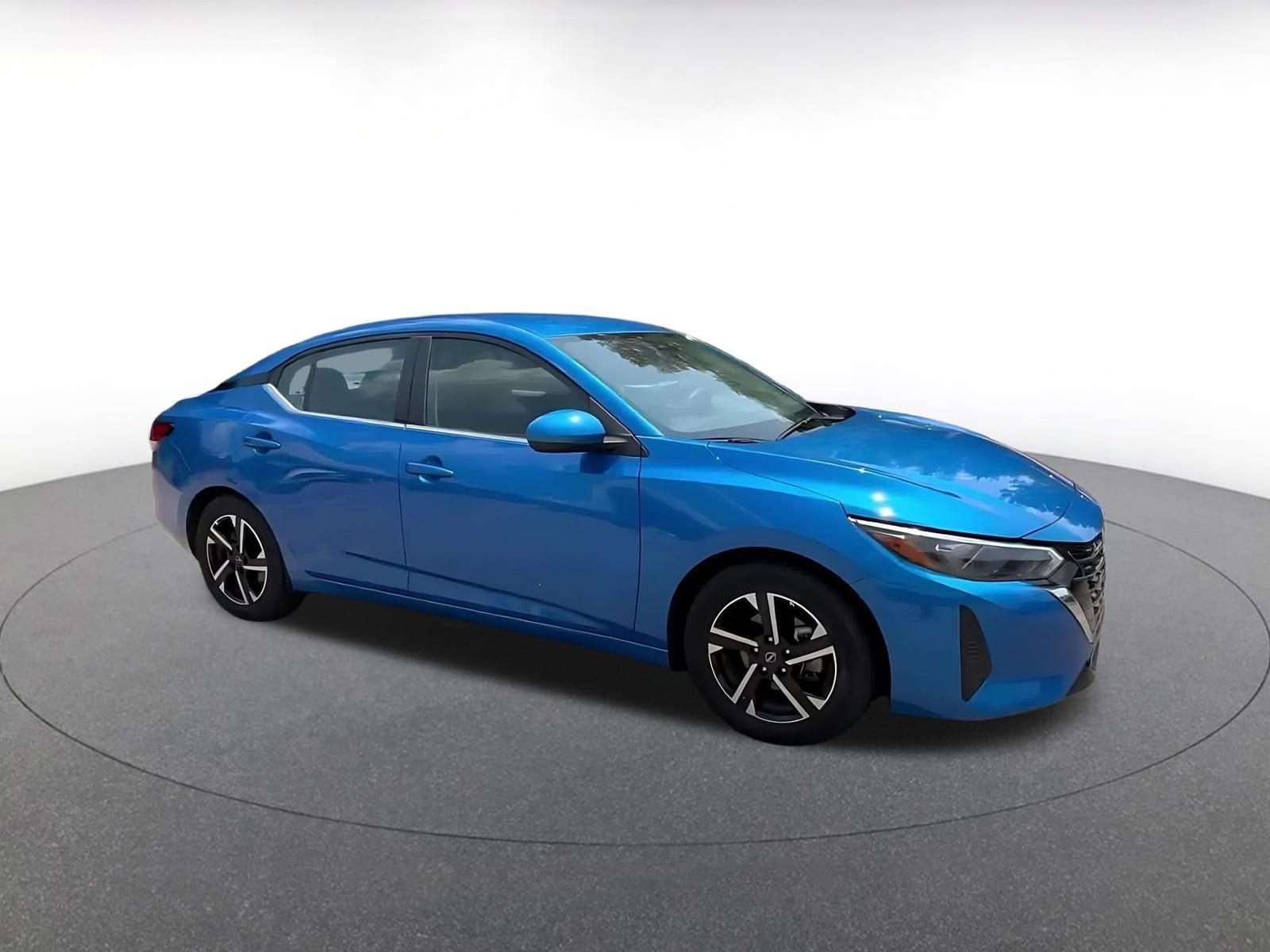 Thumbnail: 2025 Nissan Sentra - 2
