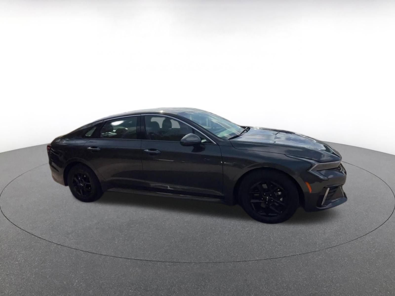 Thumbnail: 2025 Kia K5 - 2