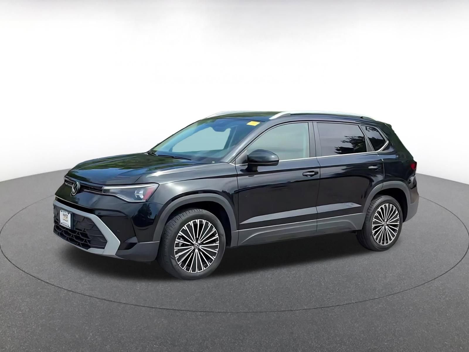 Thumbnail: 2025 Volkswagen Taos - 8
