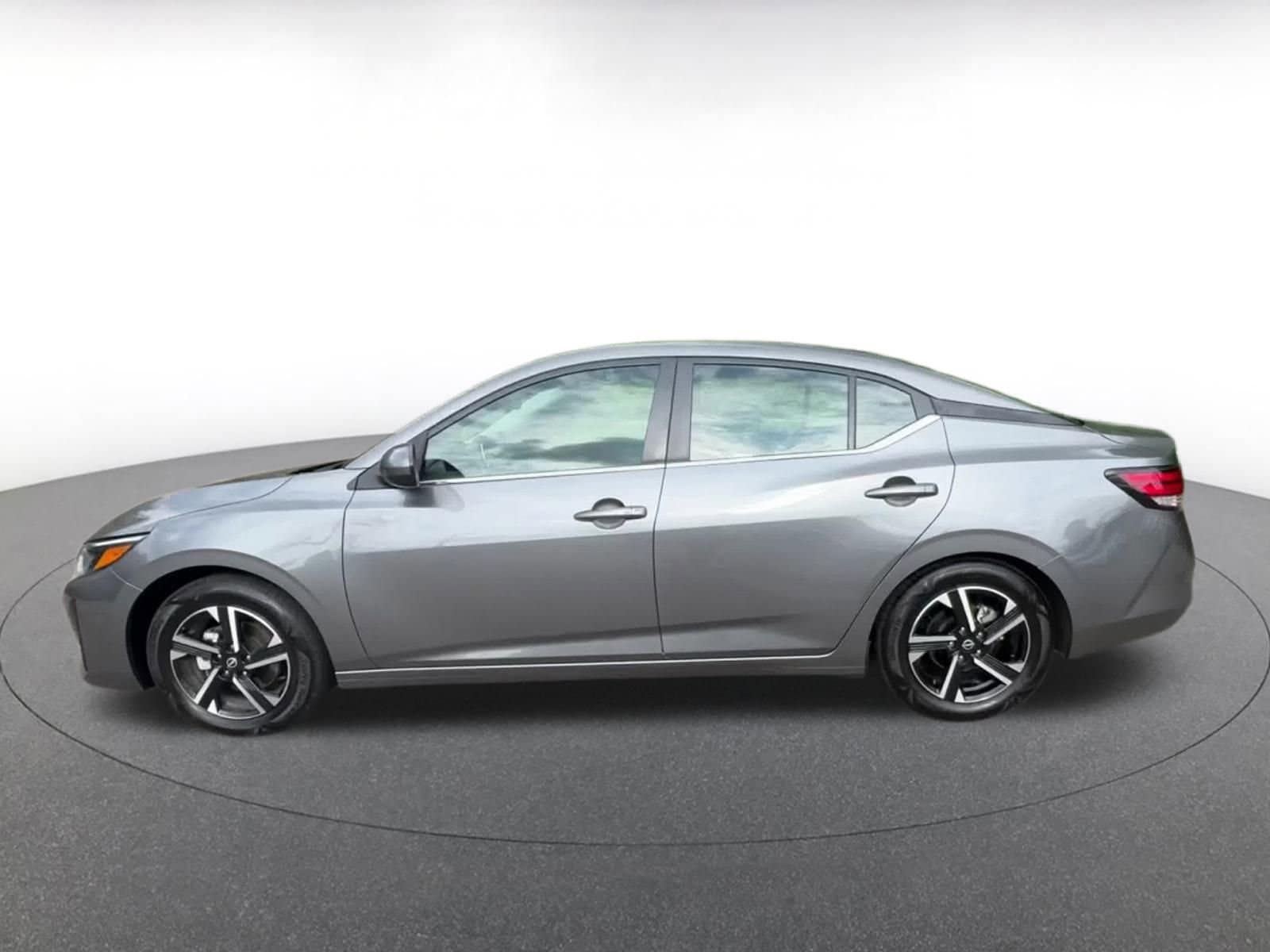 Thumbnail: 2024 Nissan Sentra - 9