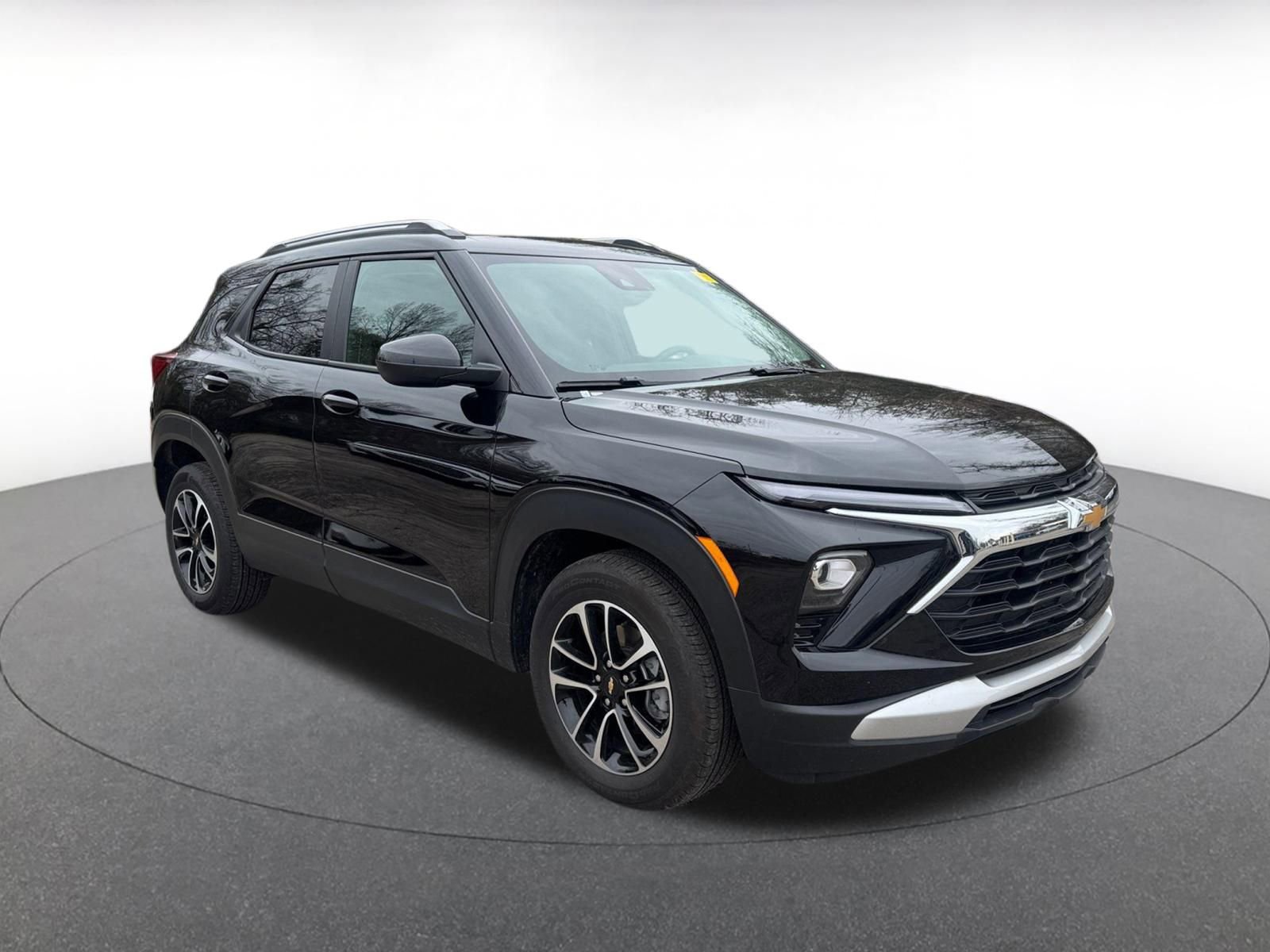 Thumbnail: 2025 Chevrolet TrailBlazer - 1