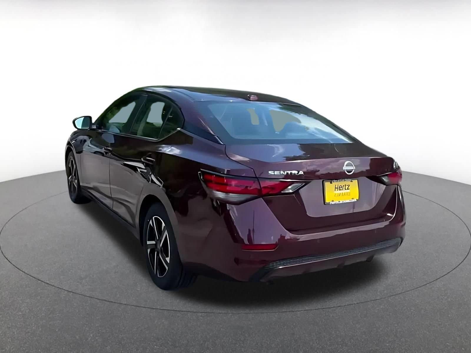 Thumbnail: 2025 Nissan Sentra - 9