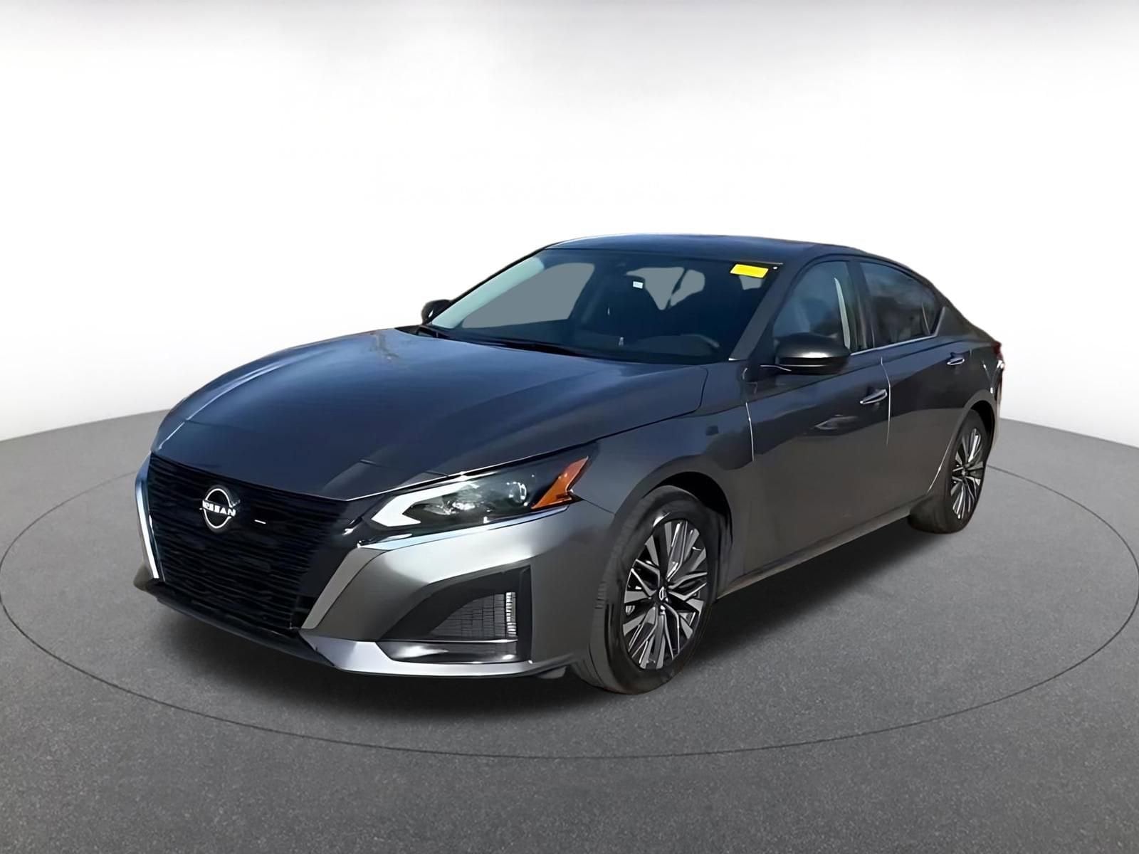 Thumbnail: 2025 Nissan Altima - 7