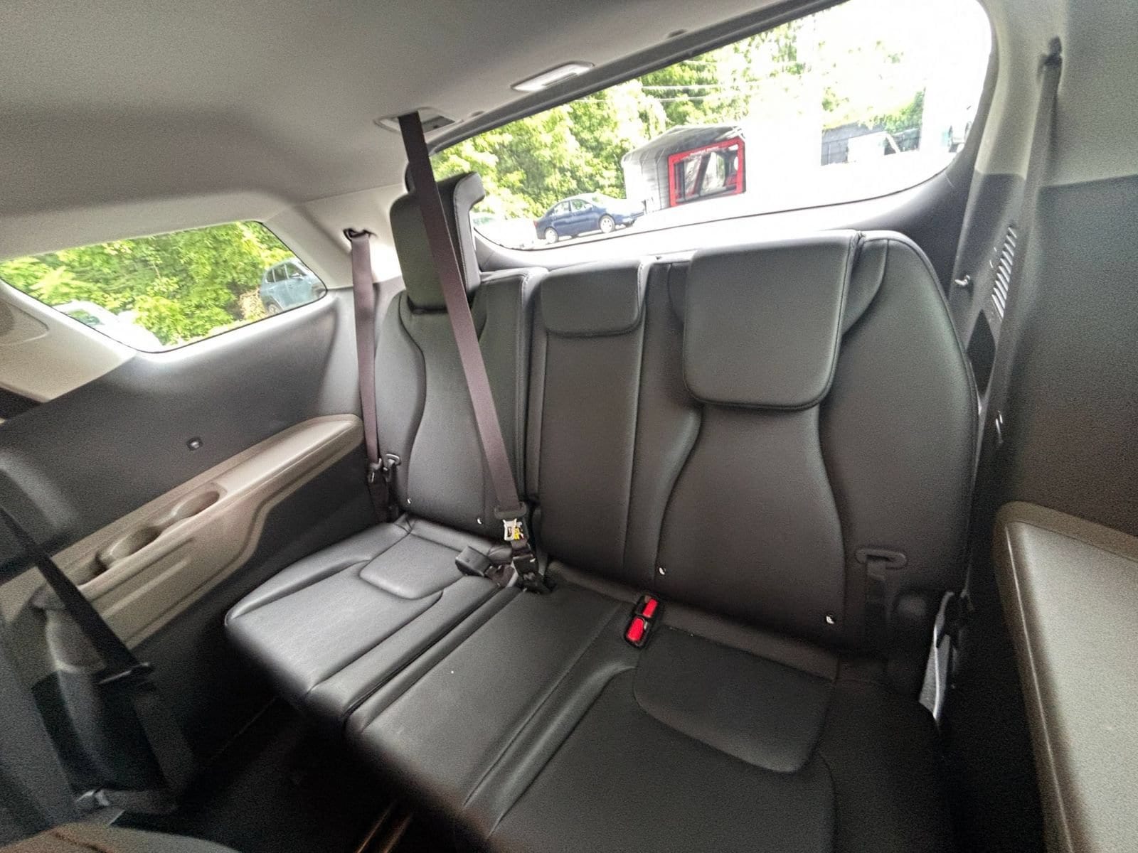 Thumbnail: 2026 Kia Carnival - 28