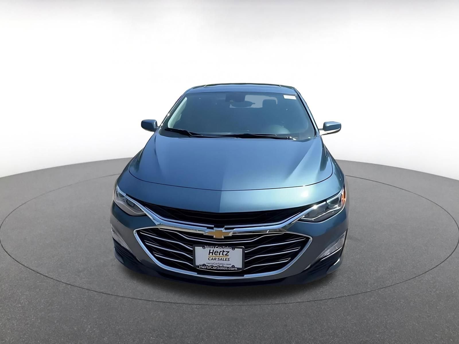 Thumbnail: 2024 Chevrolet Malibu - 4