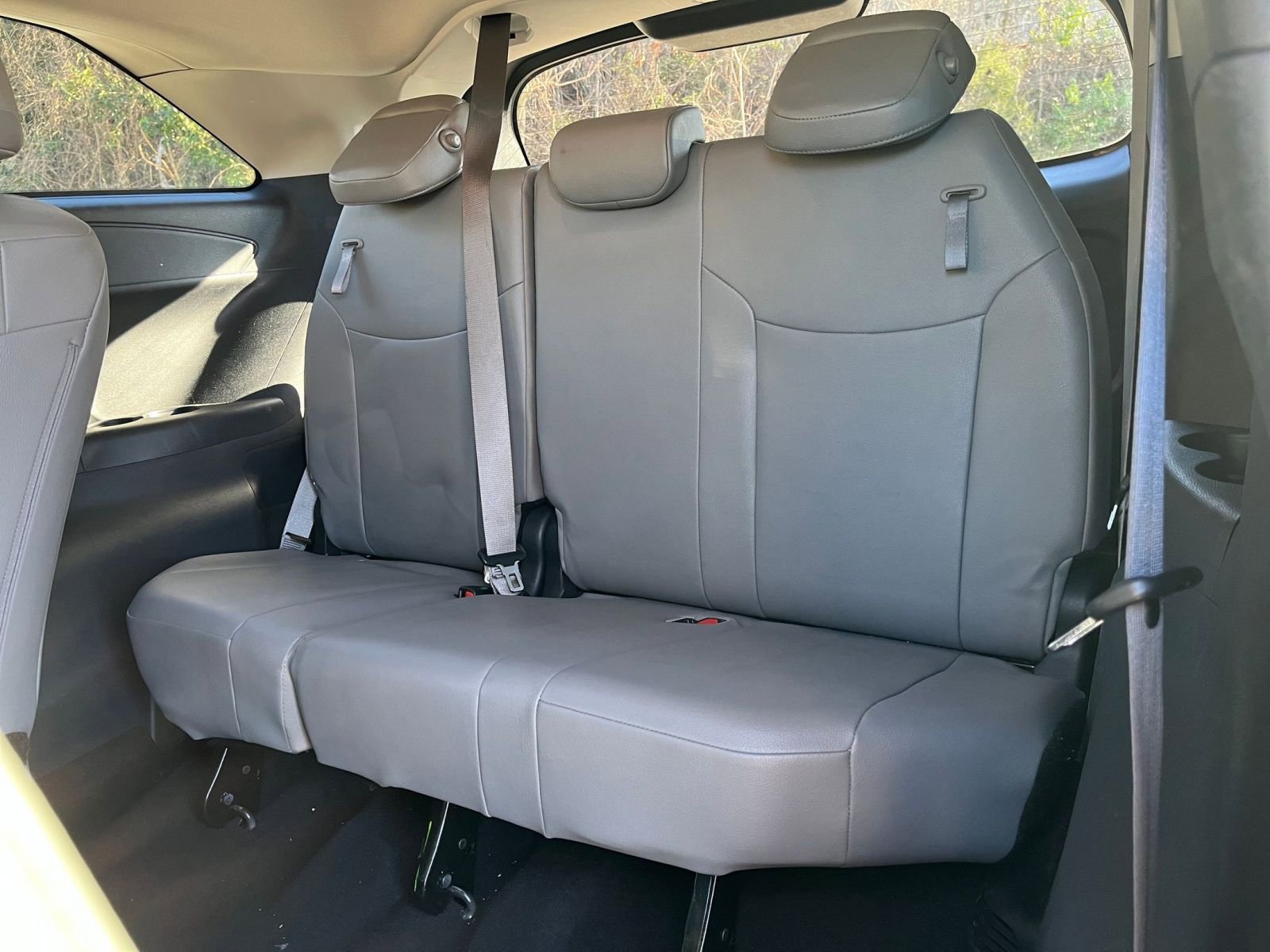 Thumbnail: 2025 Toyota Sienna - 32