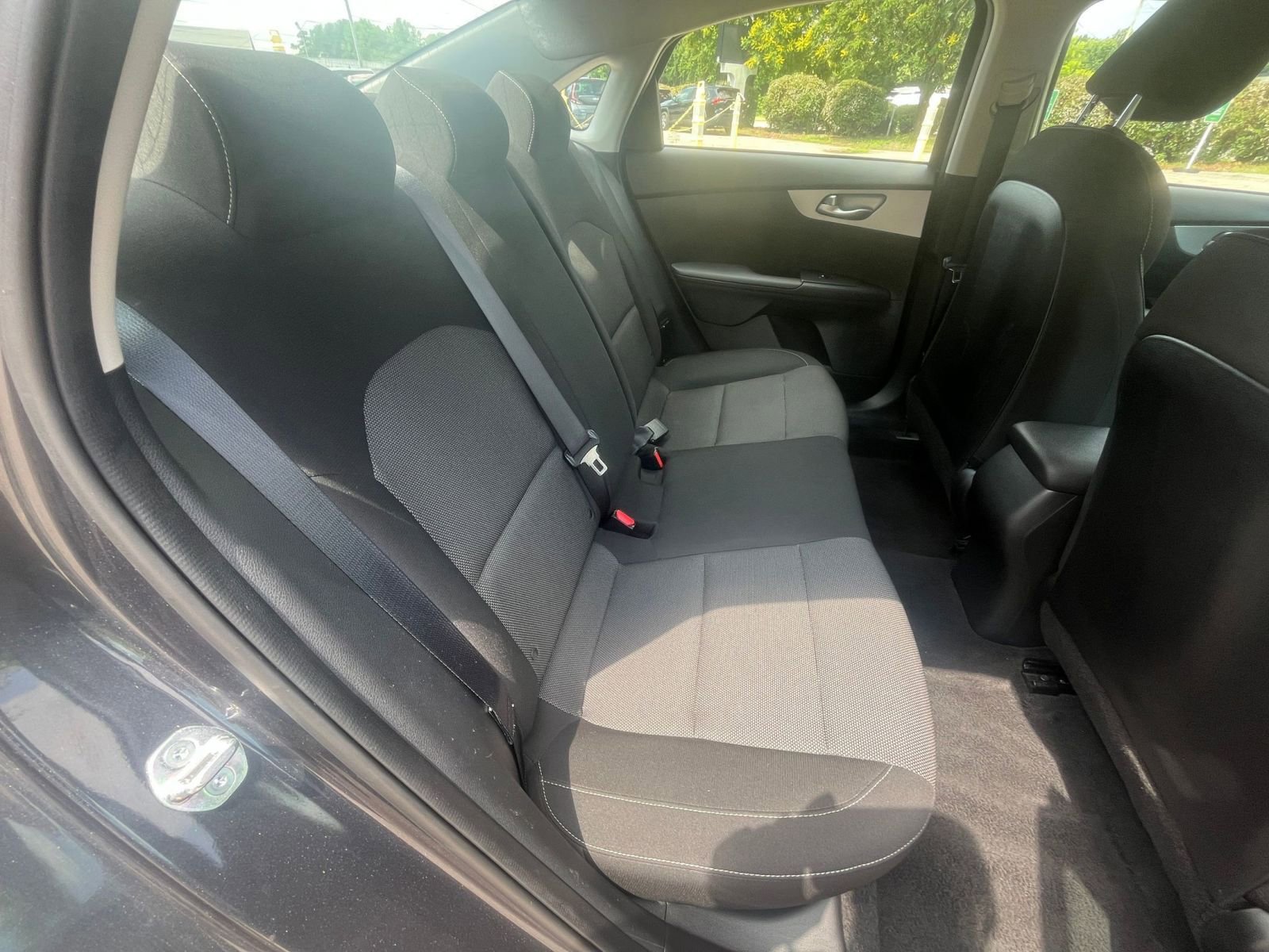 2023 Kia Forte LXS 28