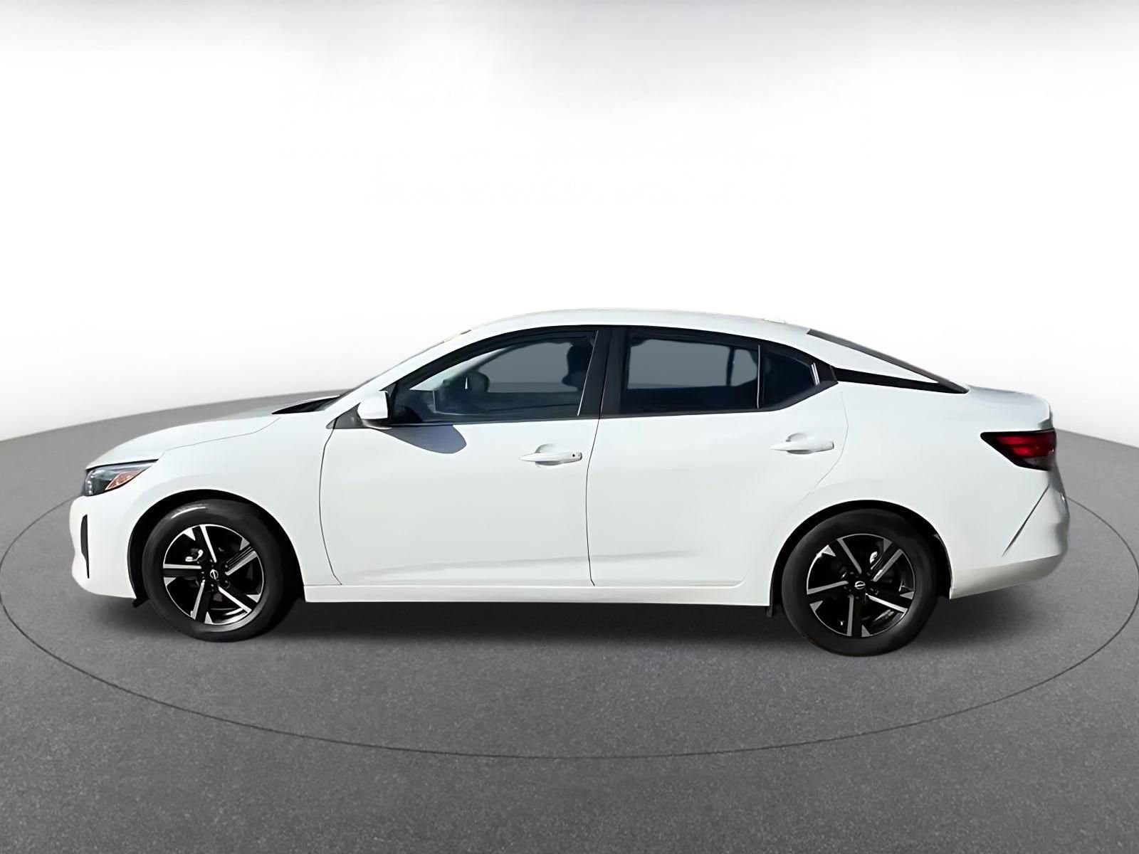 Thumbnail: 2025 Nissan Sentra - 9