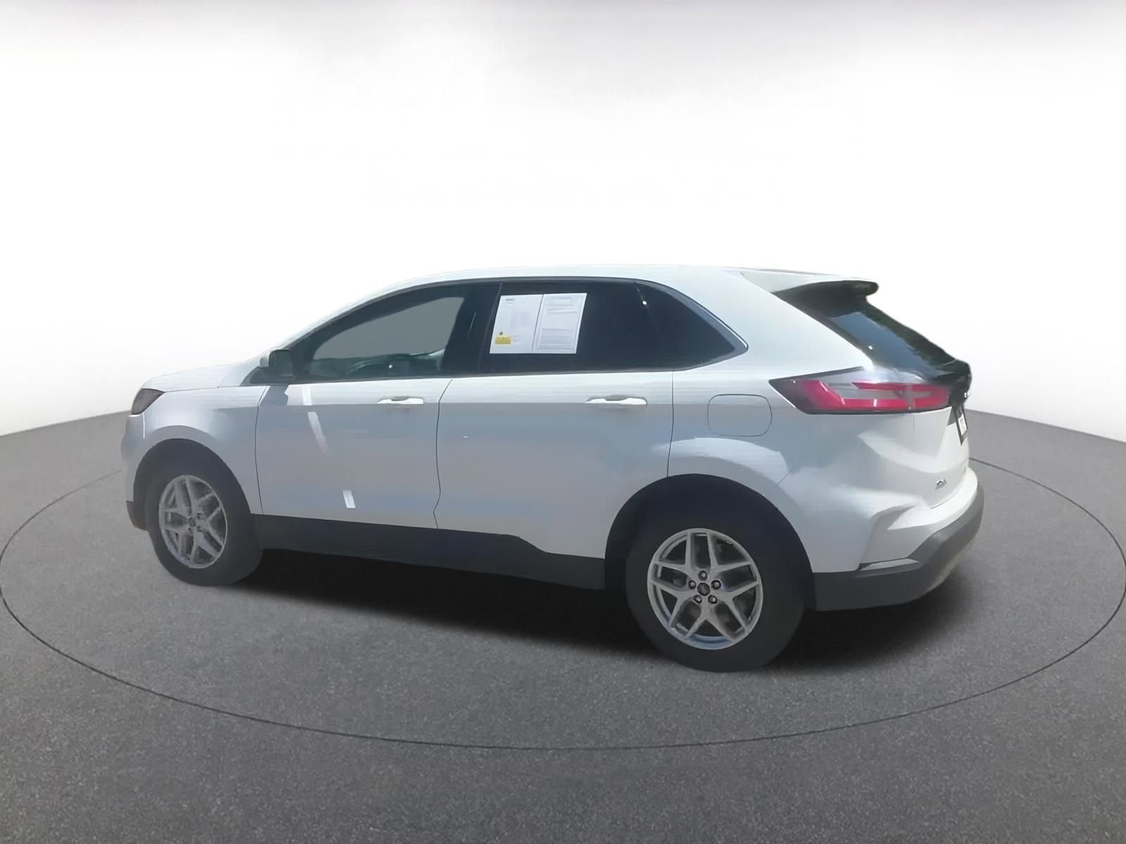 Thumbnail: 2024 Ford Edge - 9