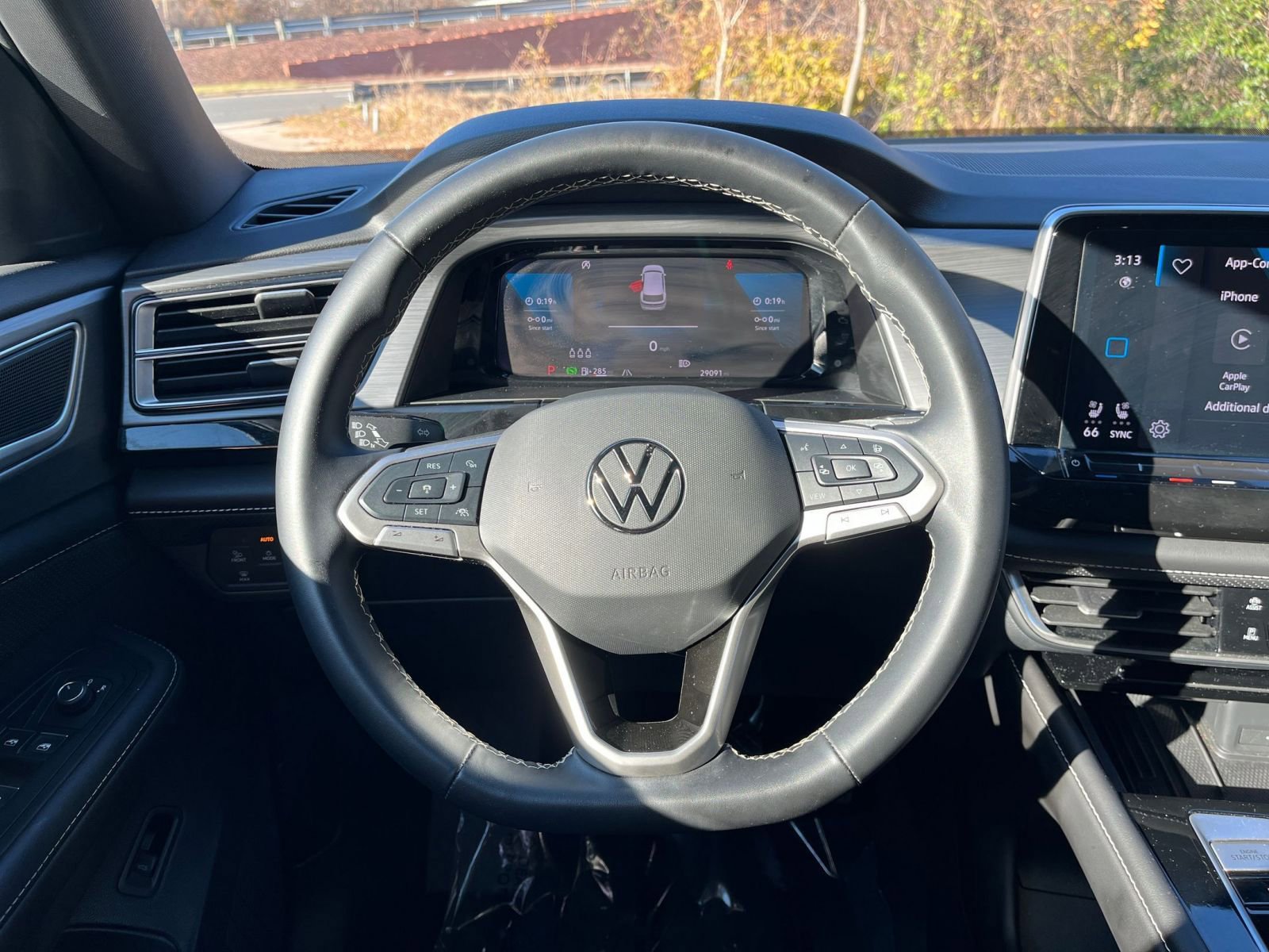 Thumbnail: 2025 Volkswagen Atlas - 29