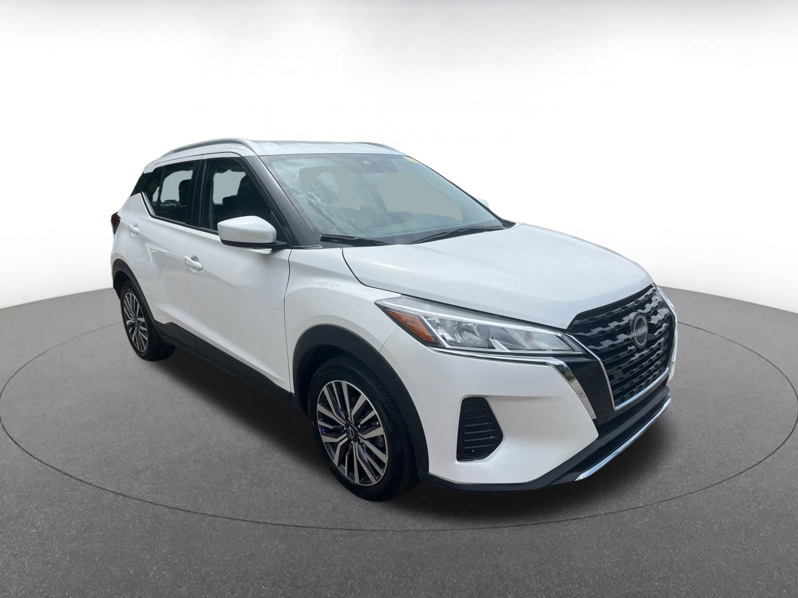 Thumbnail: 2024 Nissan Kicks - 1