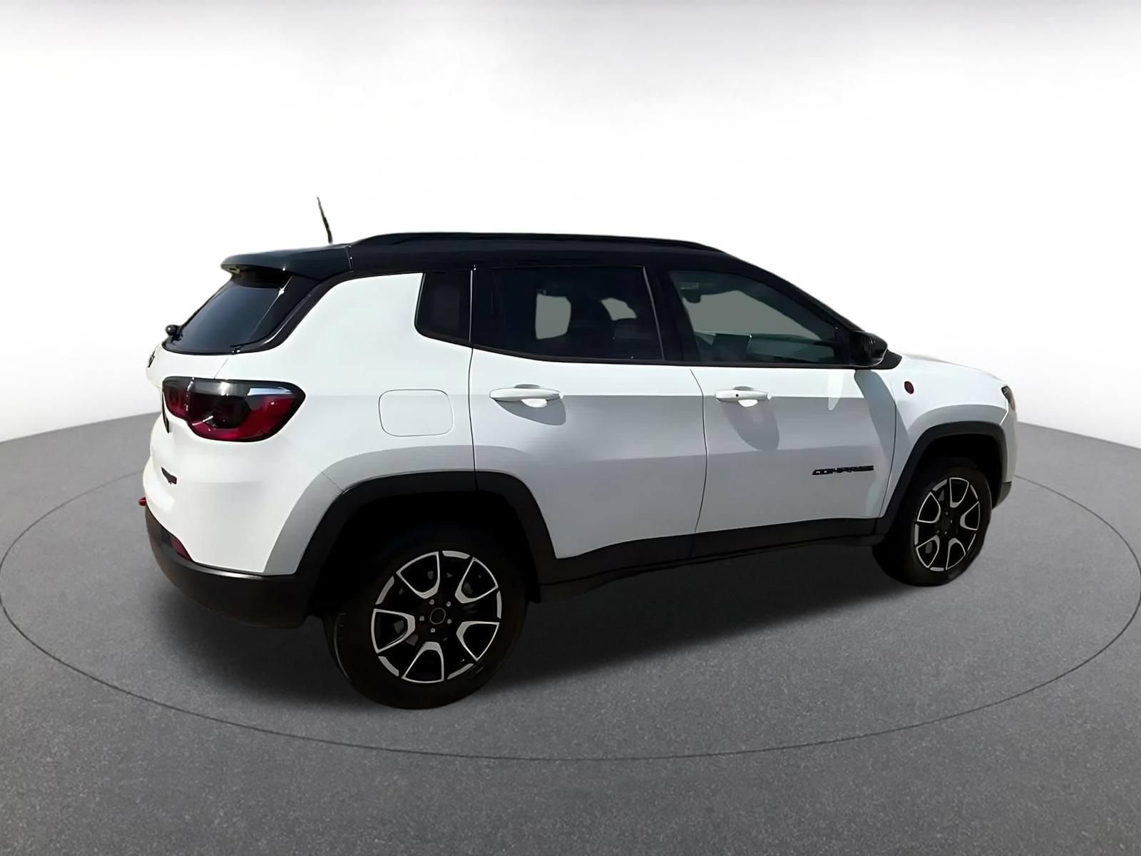 Thumbnail: 2025 Jeep Compass - 13