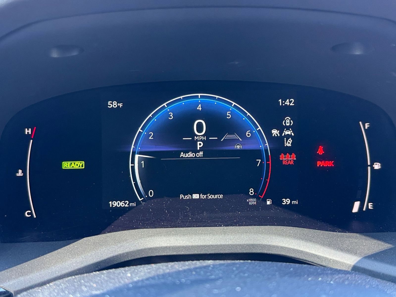 Thumbnail: 2025 Toyota Camry - 35