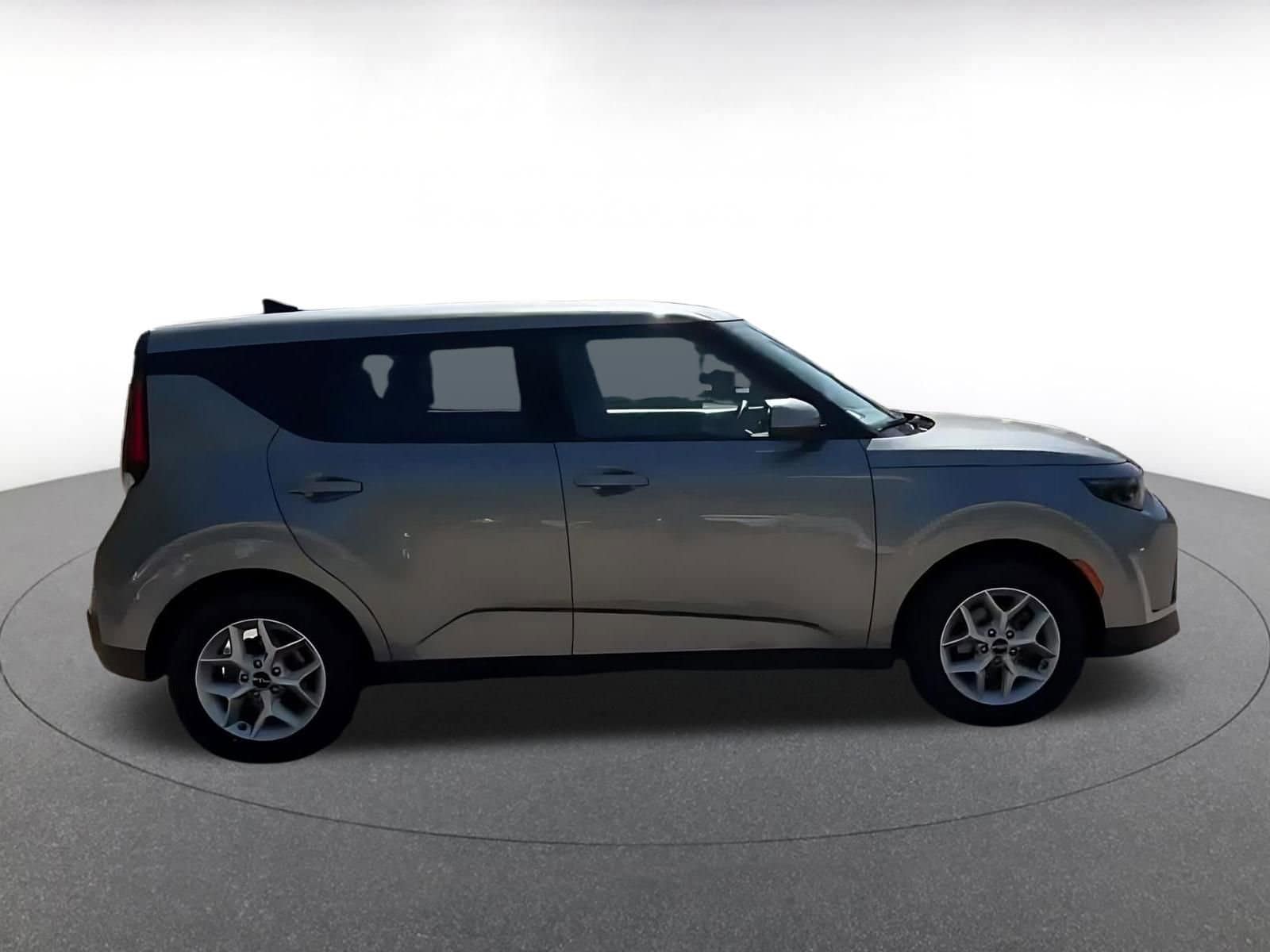 Thumbnail: 2025 Kia Soul - 16