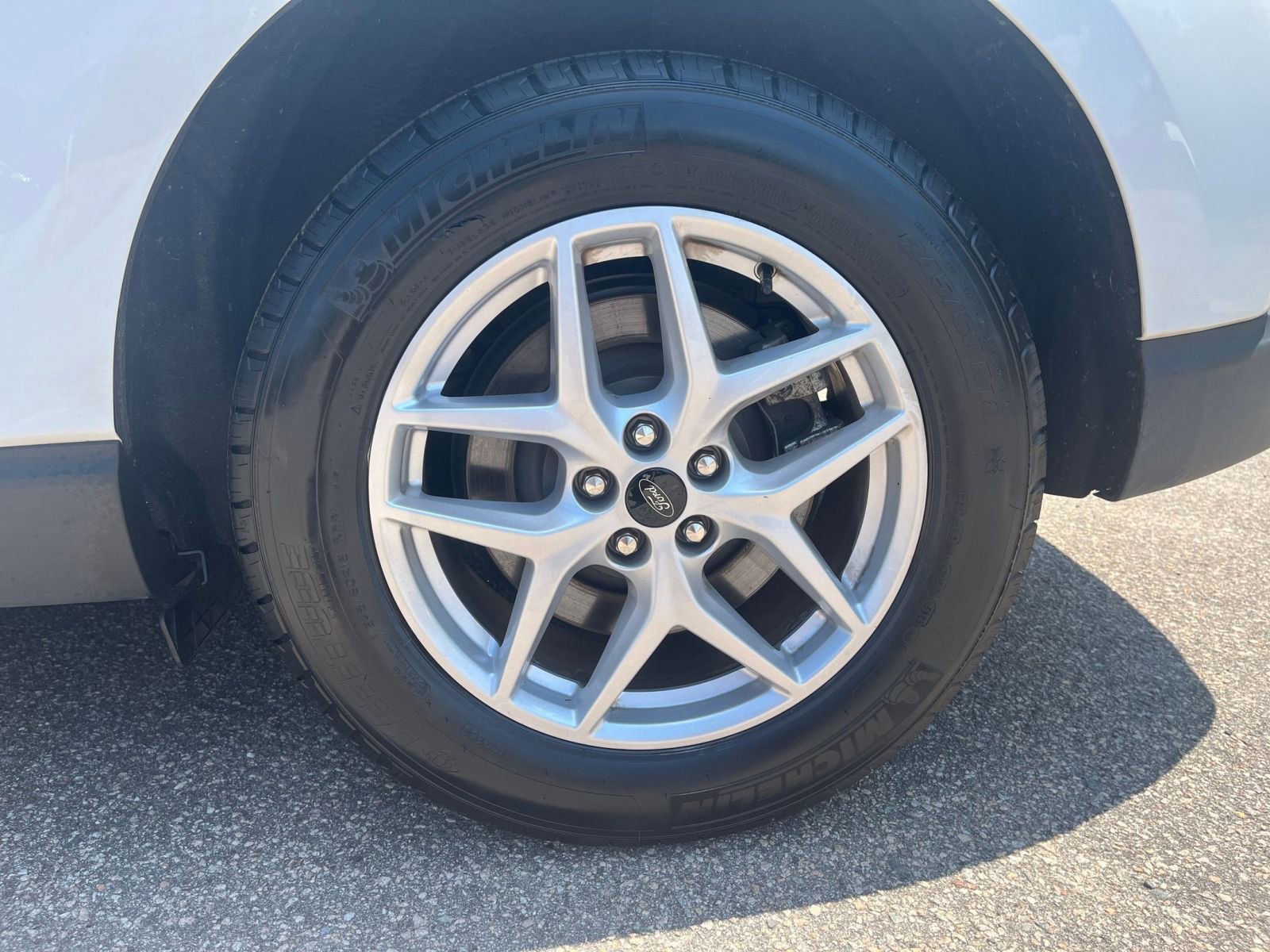 Thumbnail: 2024 Ford Edge - 24