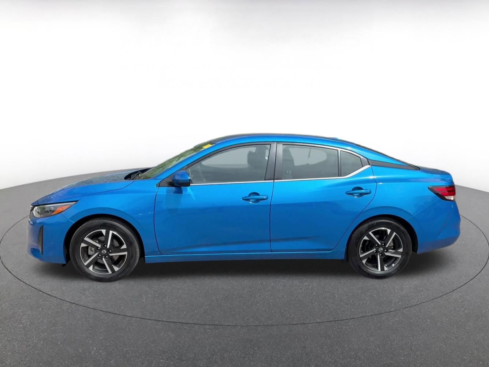 Thumbnail: 2025 Nissan Sentra - 10