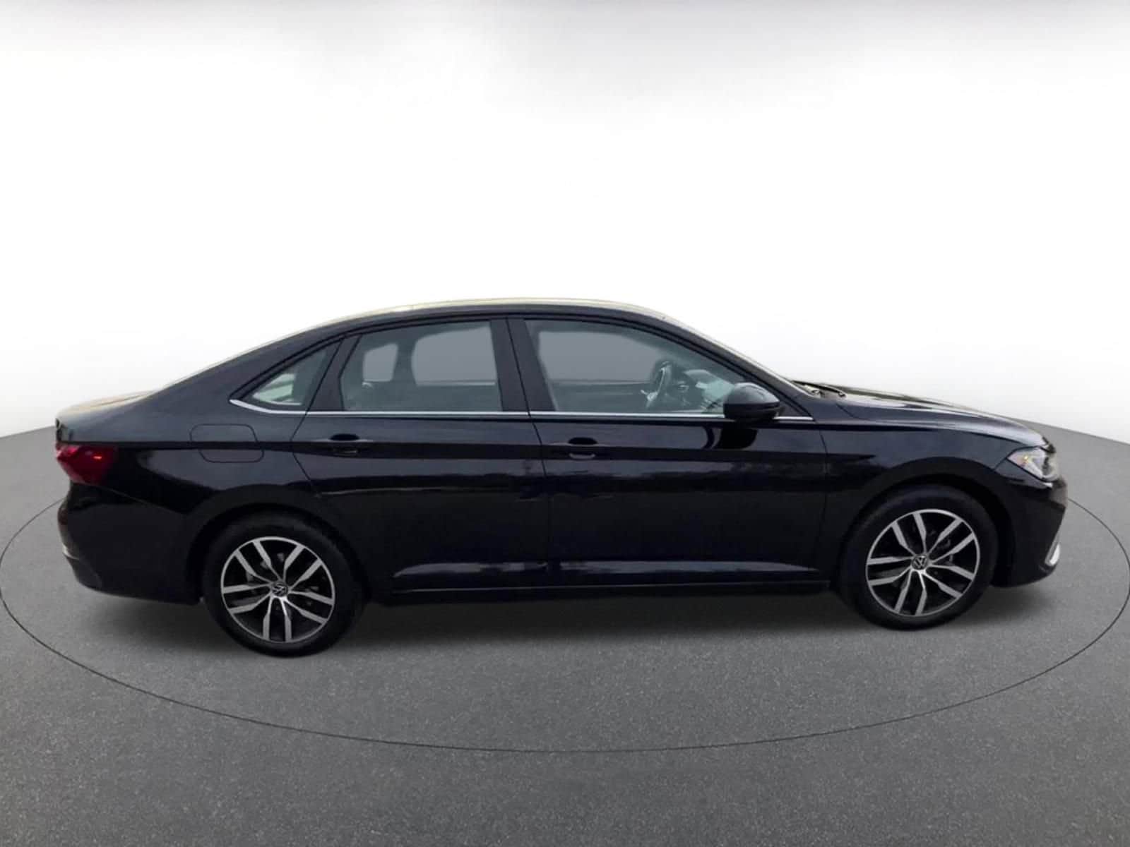 Thumbnail: 2025 Volkswagen Jetta - 16