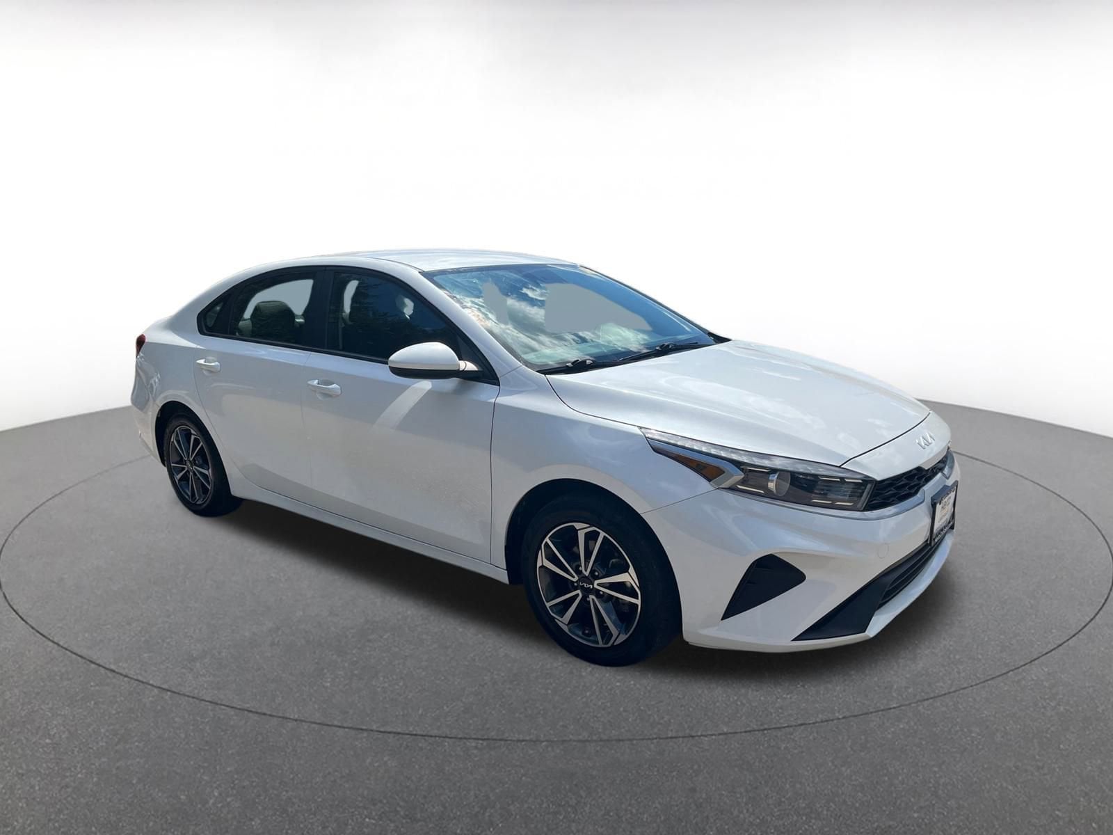 Thumbnail: 2023 Kia Forte - 1