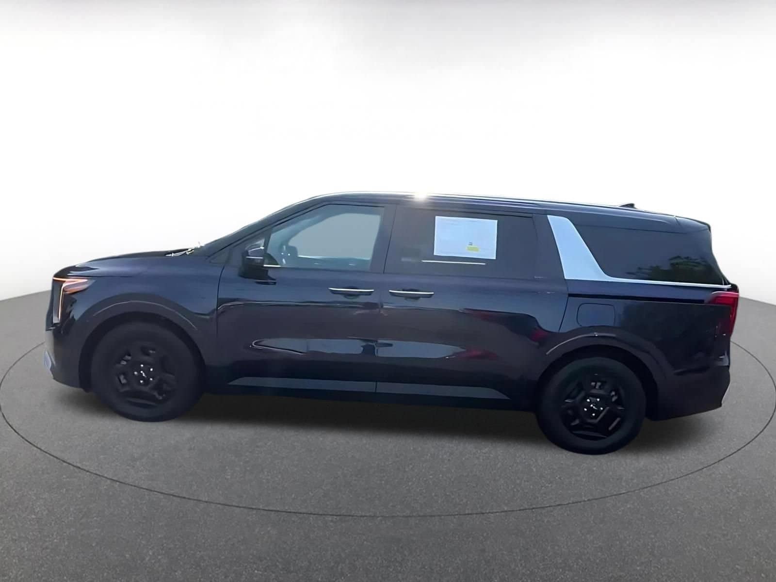 Thumbnail: 2026 Kia Carnival - 8