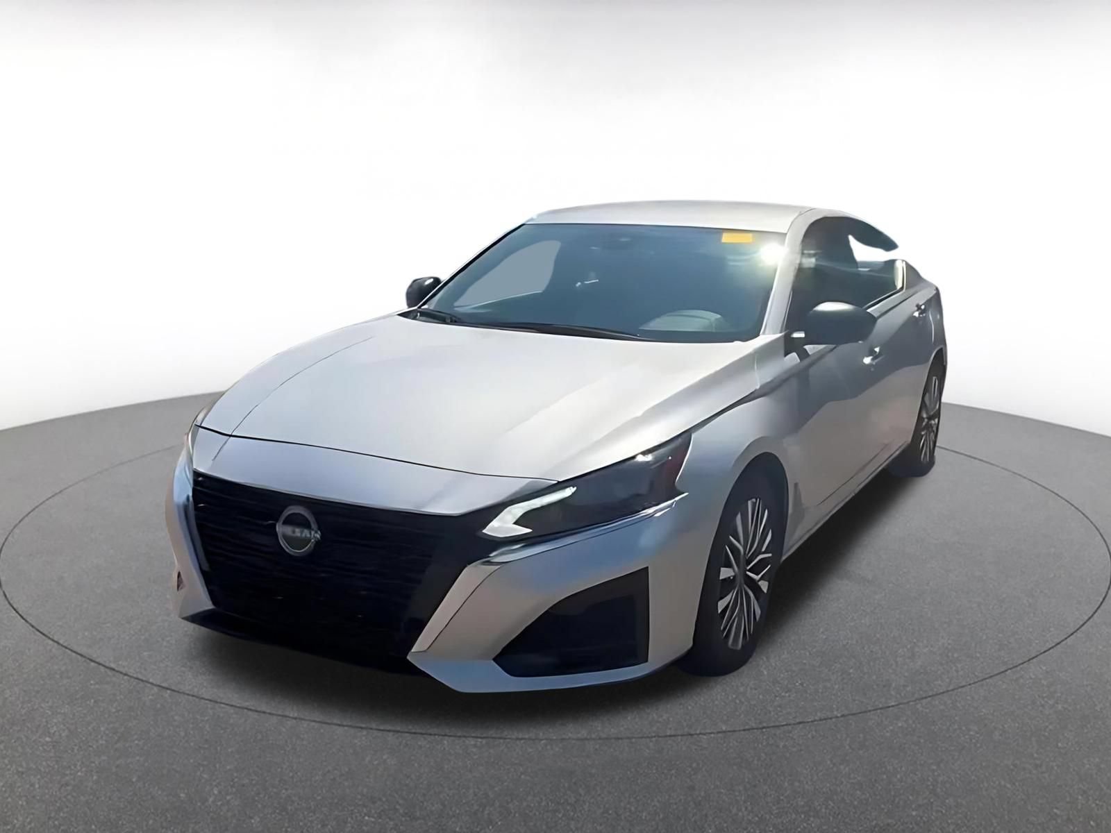 Thumbnail: 2025 Nissan Altima - 6