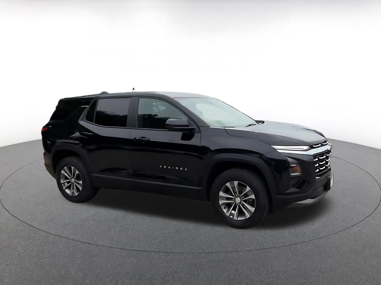 Thumbnail: 2025 Chevrolet Equinox - 2