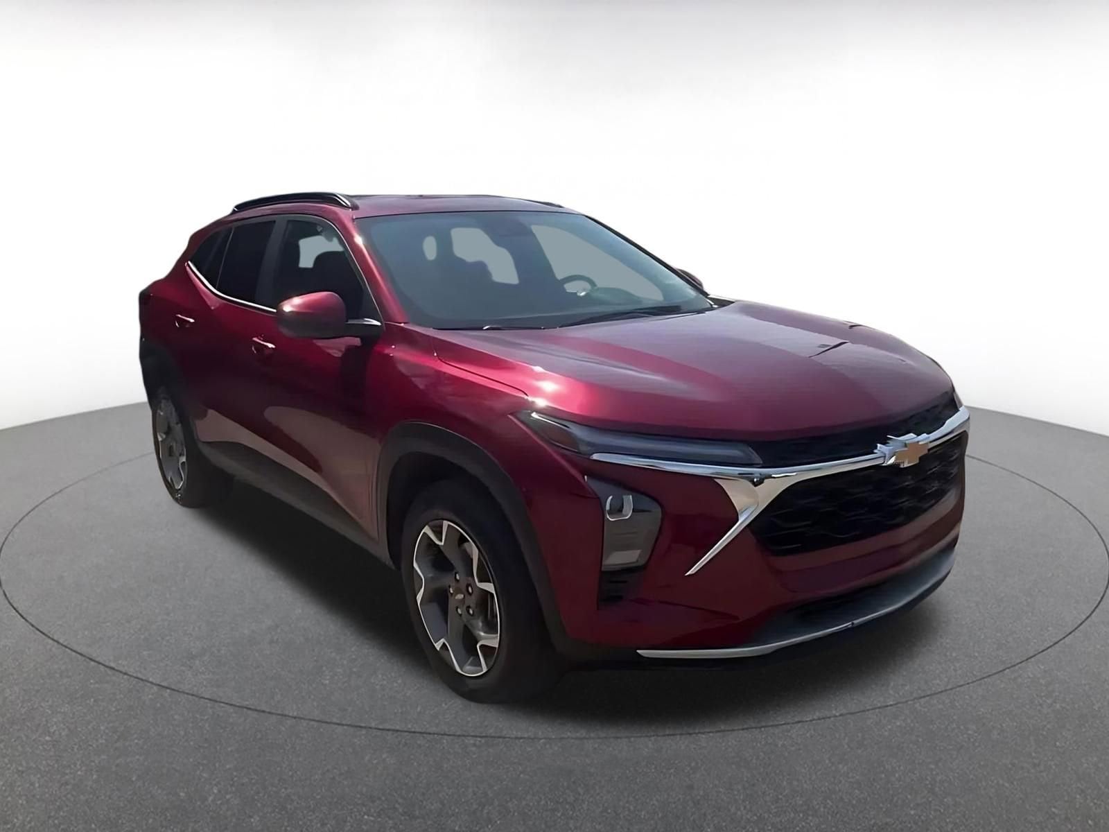 Thumbnail: 2025 Chevrolet Trax - 3