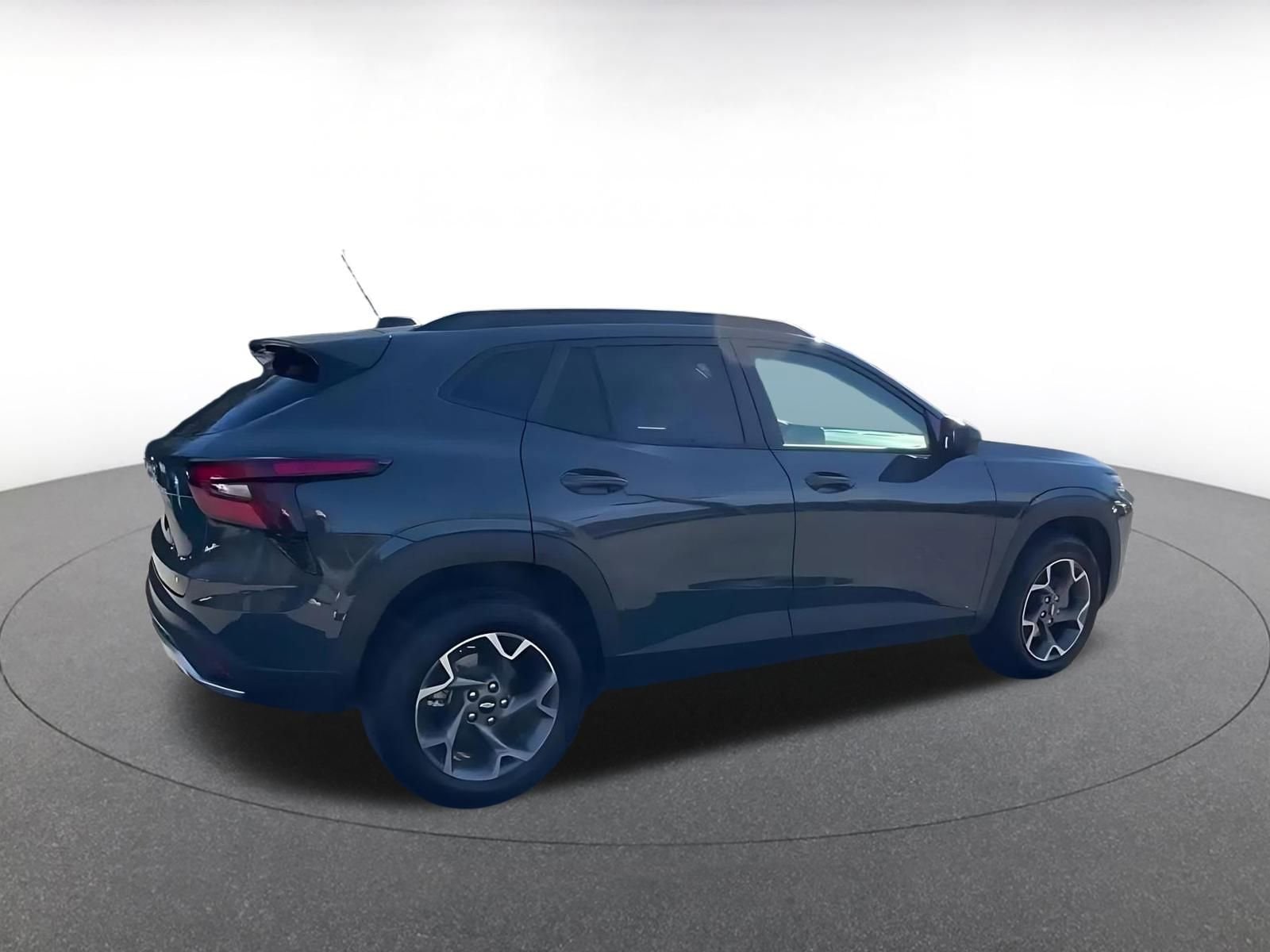 Thumbnail: 2025 Chevrolet Trax - 15