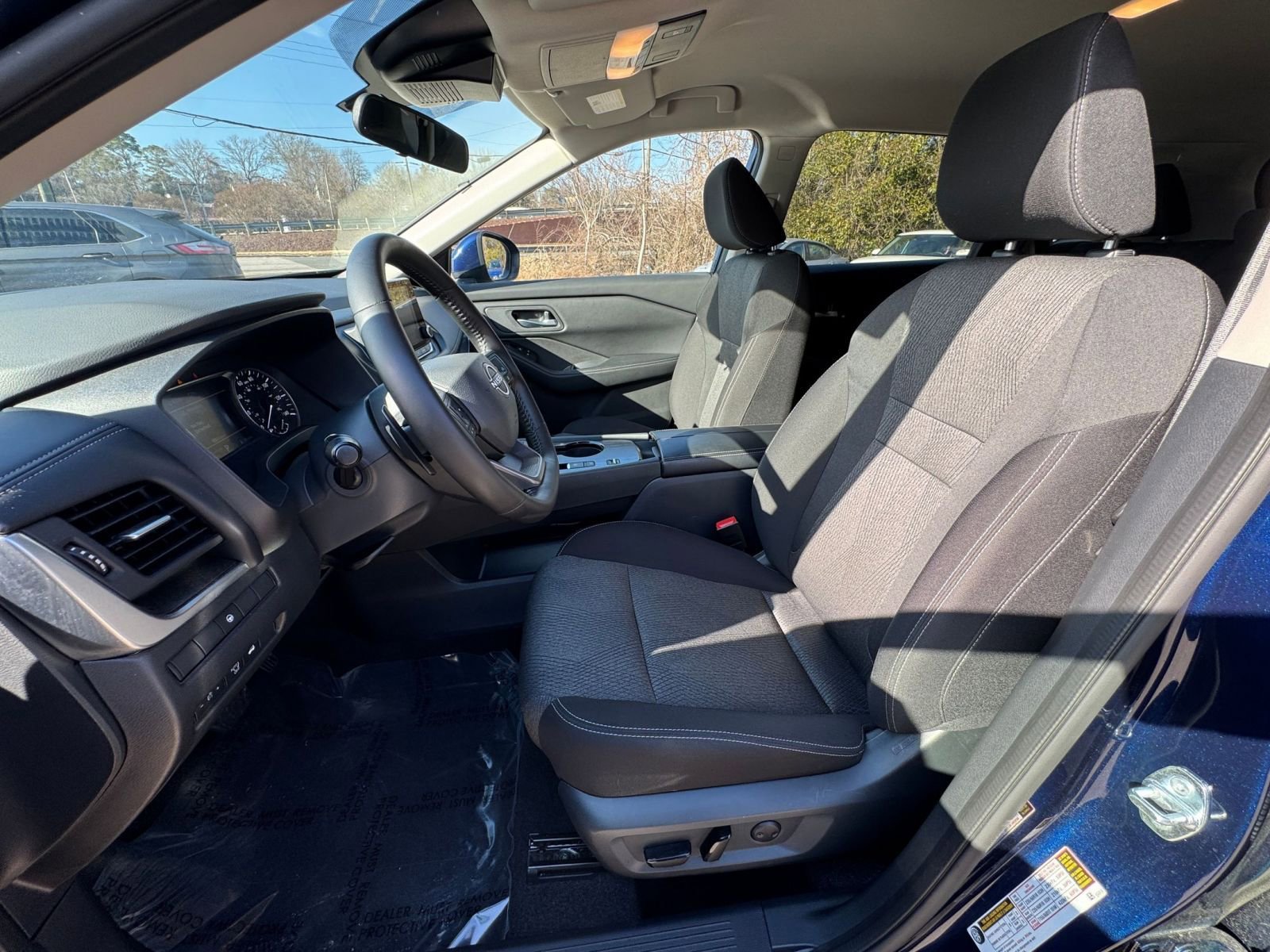 Thumbnail: 2025 Nissan Rogue - 33