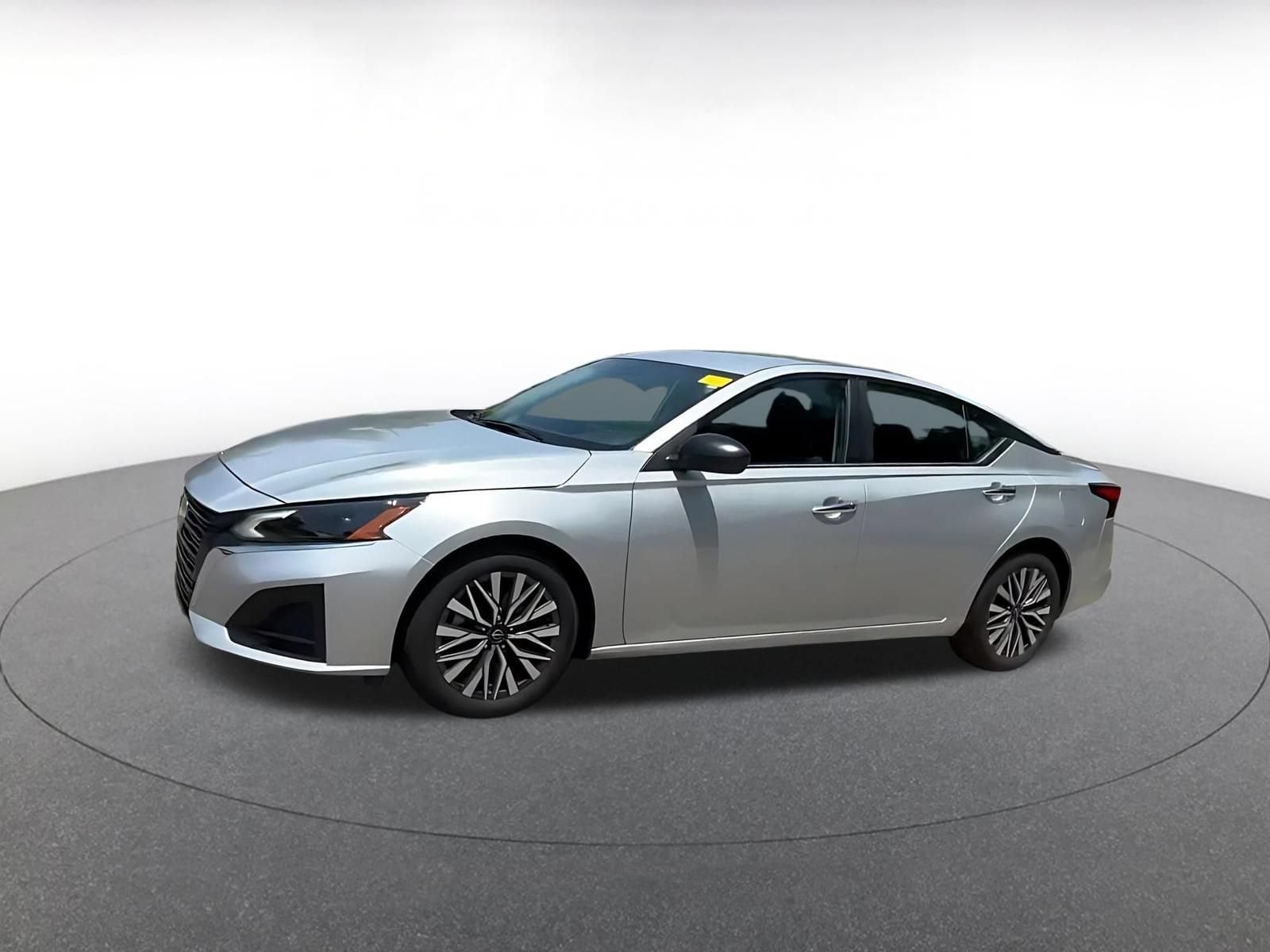 Thumbnail: 2025 Nissan Altima - 7