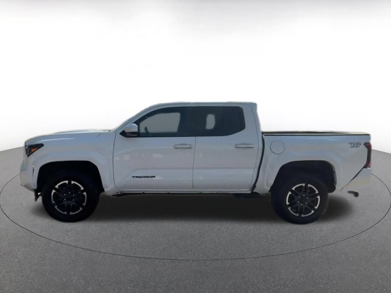 Thumbnail: 2024 Toyota Tacoma - 9