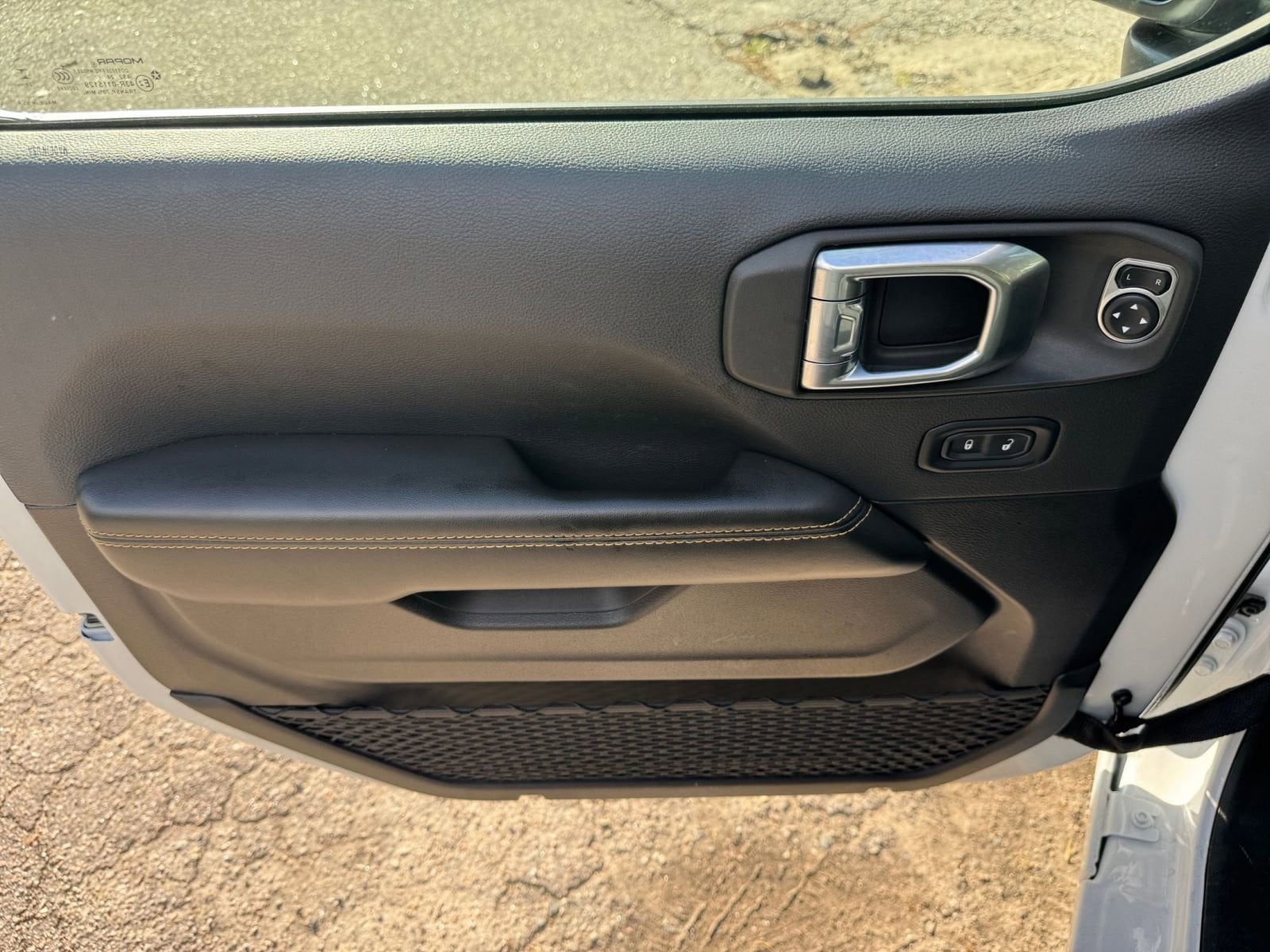 Thumbnail: 2025 Jeep Wrangler - 18