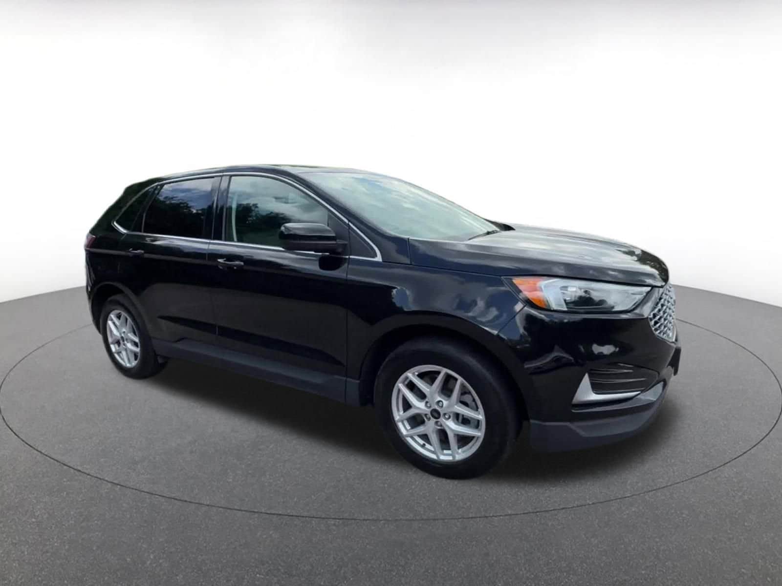 Thumbnail: 2024 Ford Edge - 2