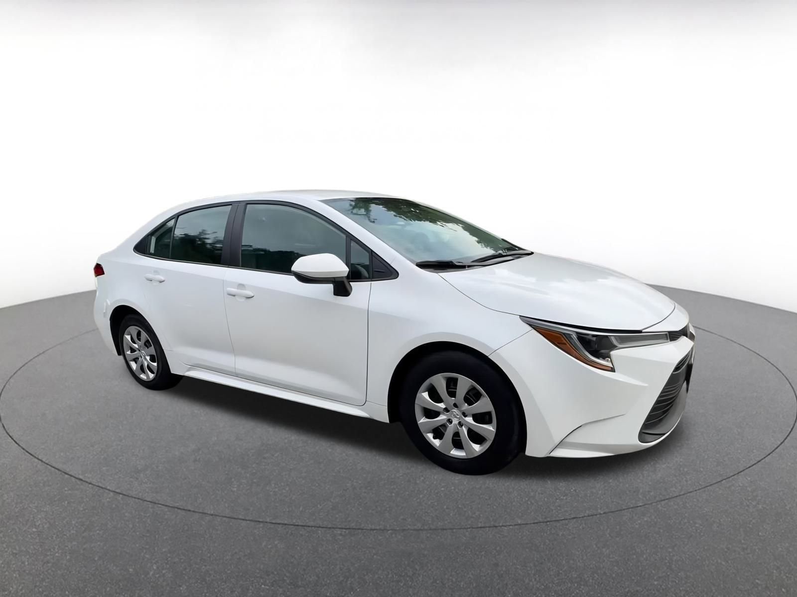 Thumbnail: 2024 Toyota Corolla - 2