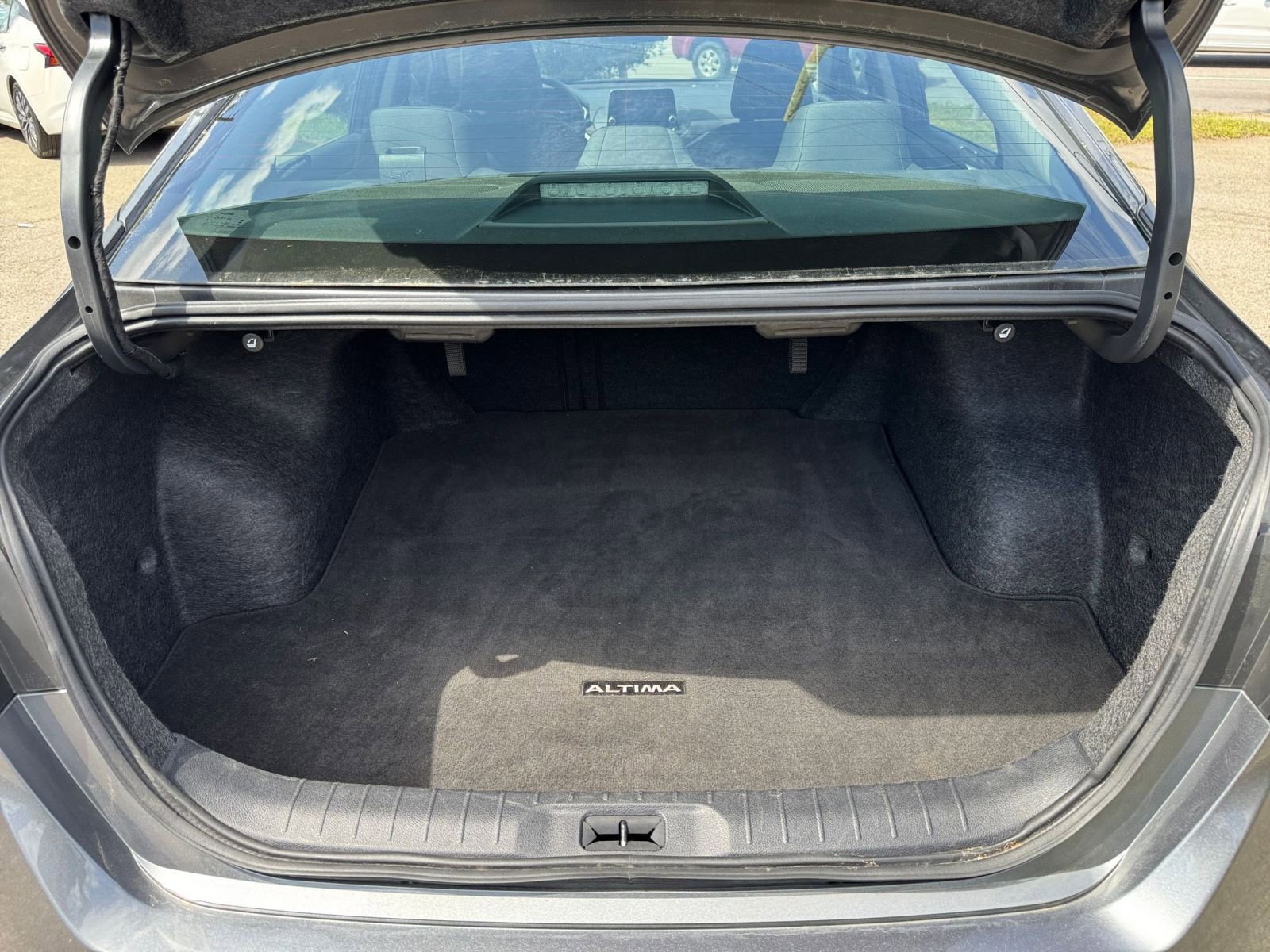 Thumbnail: 2025 Nissan Altima - 27