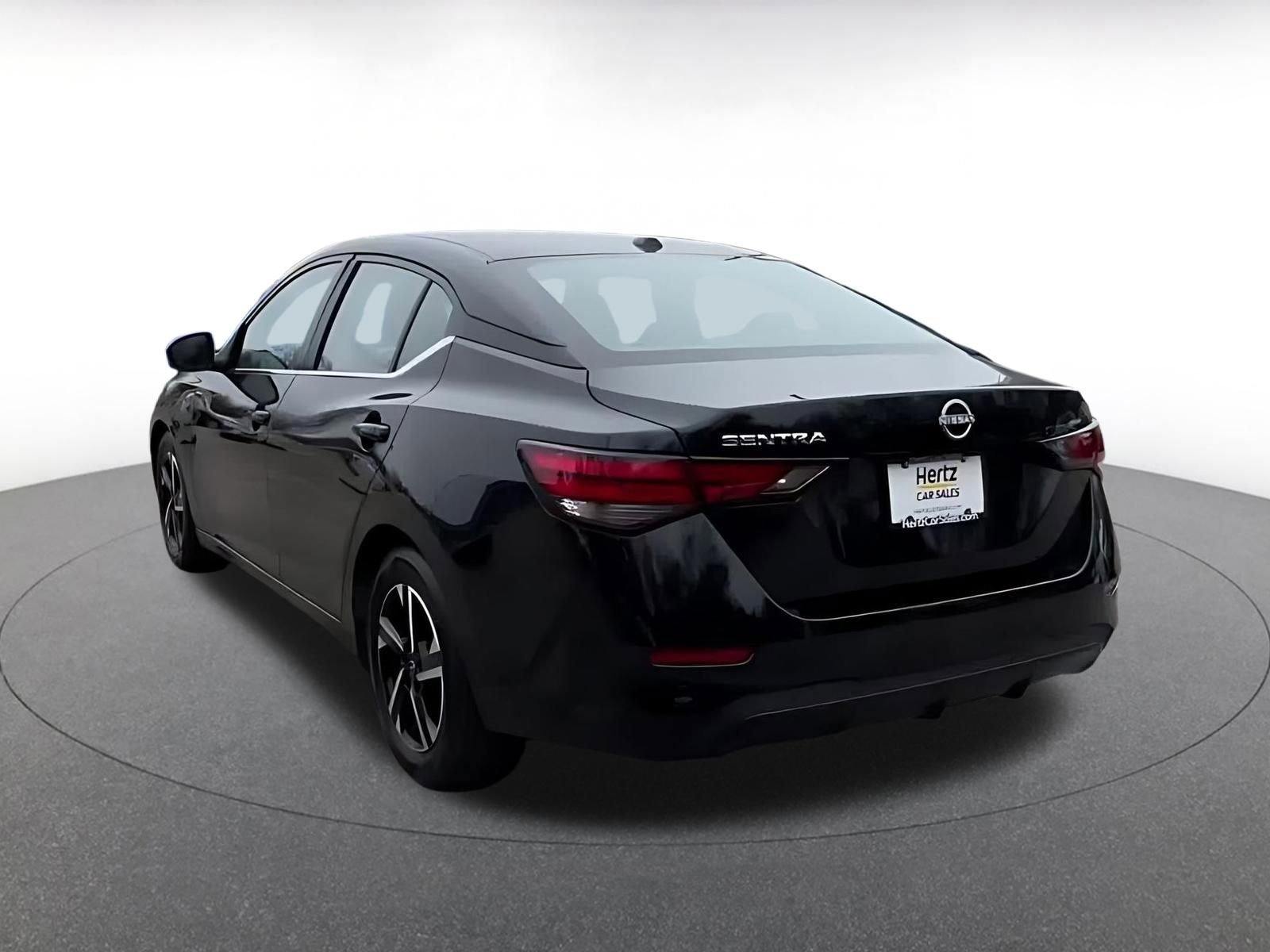 Thumbnail: 2025 Nissan Sentra - 11