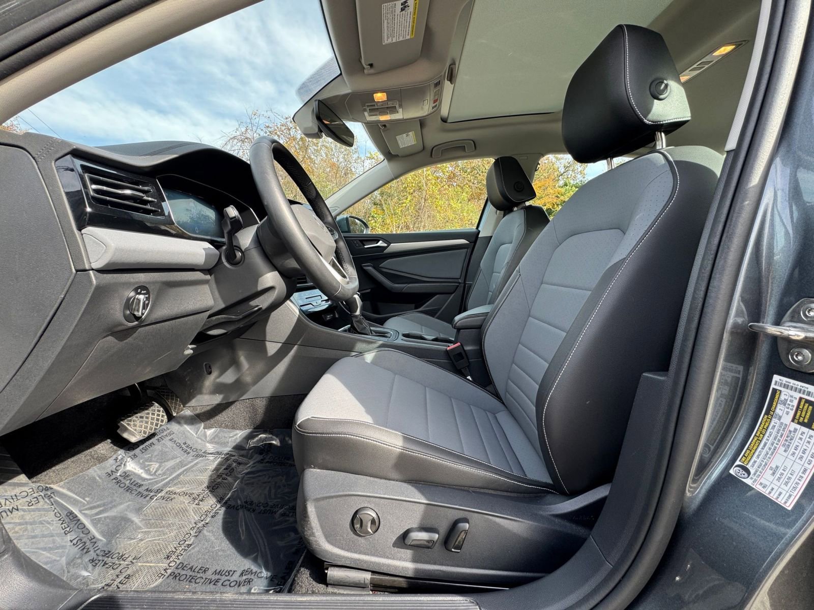 Thumbnail: 2025 Volkswagen Jetta - 22