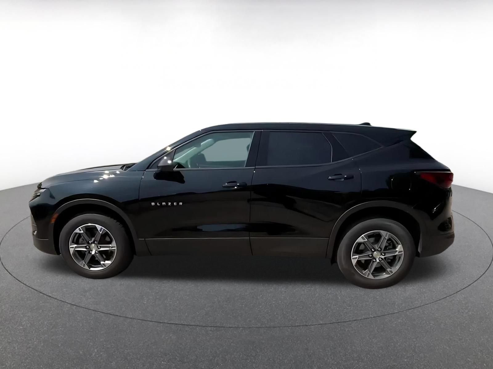 Thumbnail: 2026 Chevrolet Blazer - 9