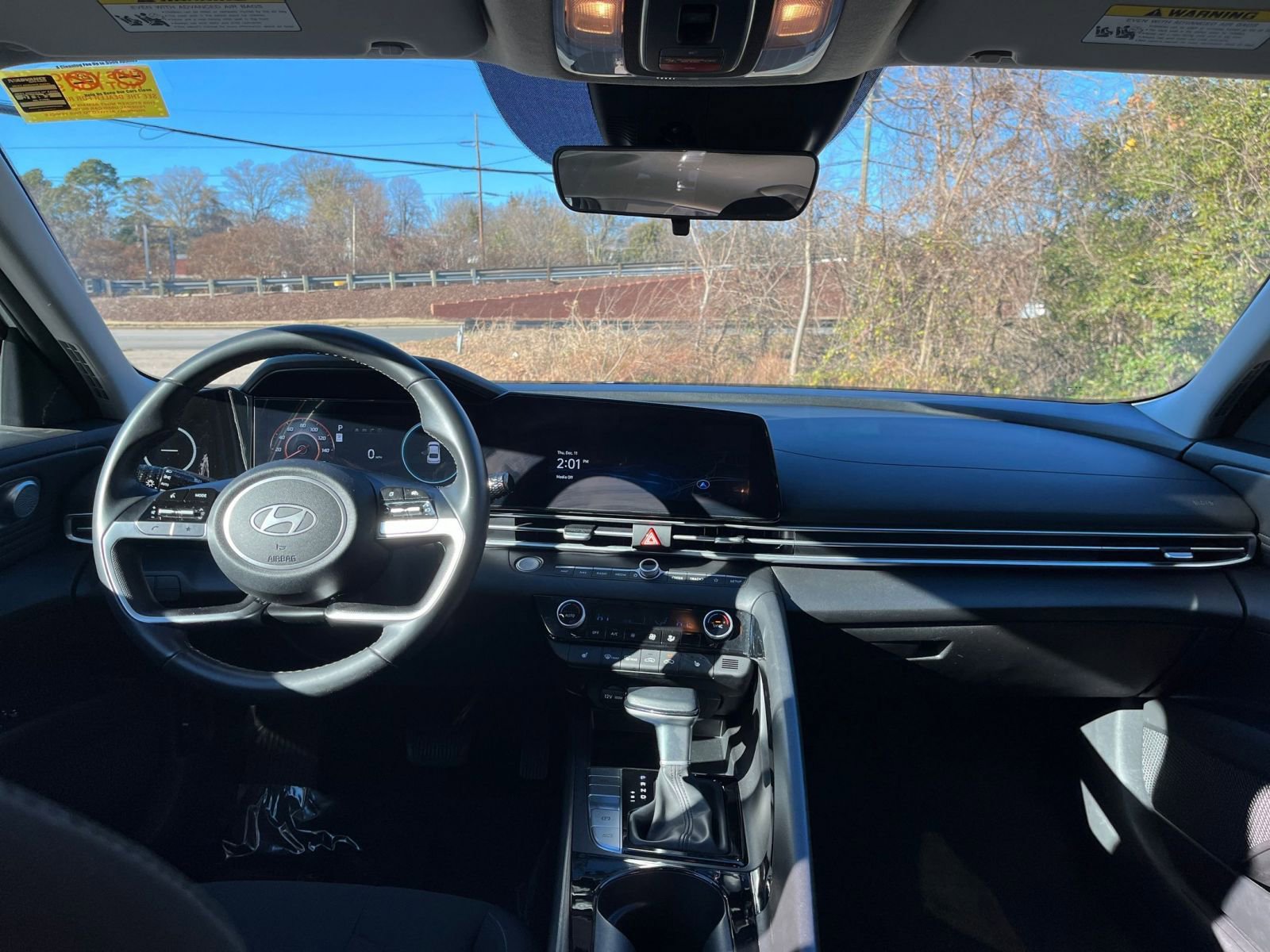 Thumbnail: 2025 Hyundai Elantra - 30