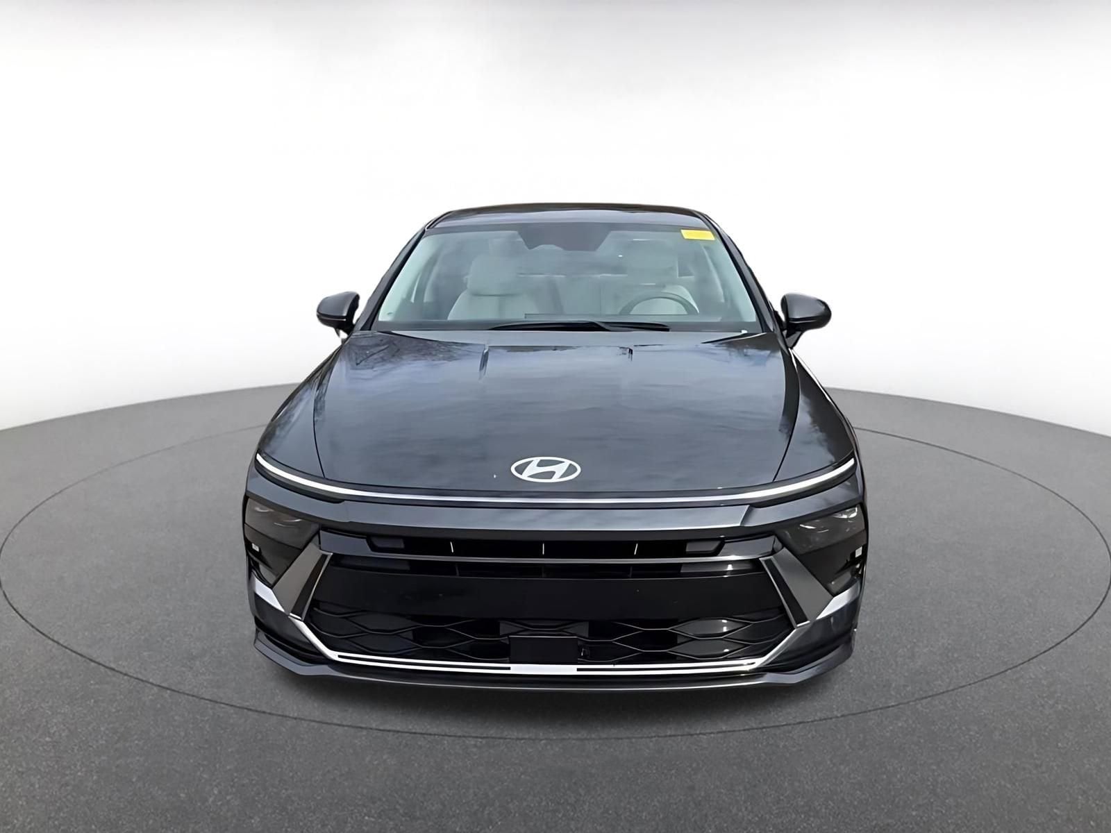 Thumbnail: 2025 Hyundai Sonata - 4