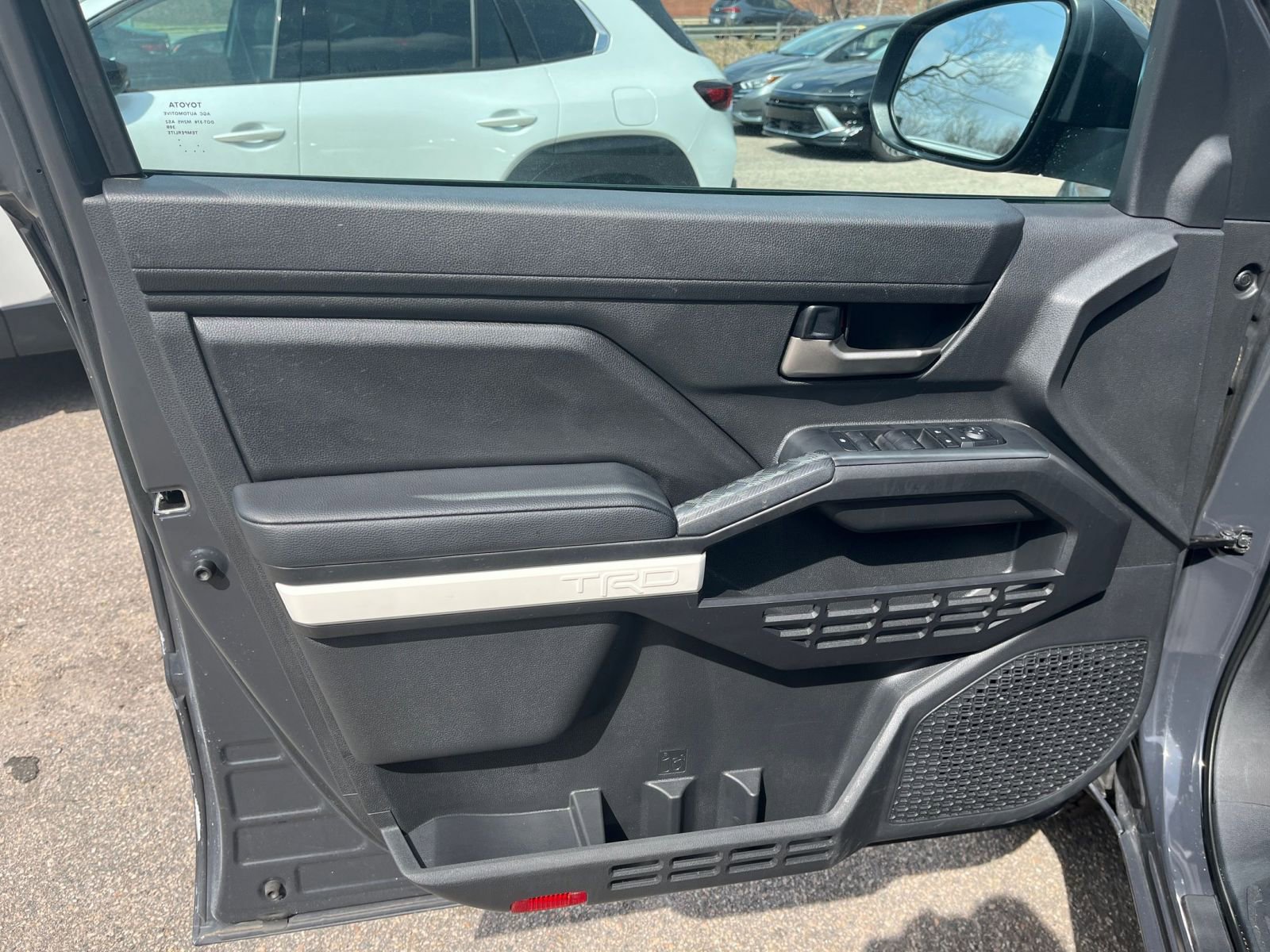 Thumbnail: 2024 Toyota Tacoma - 18