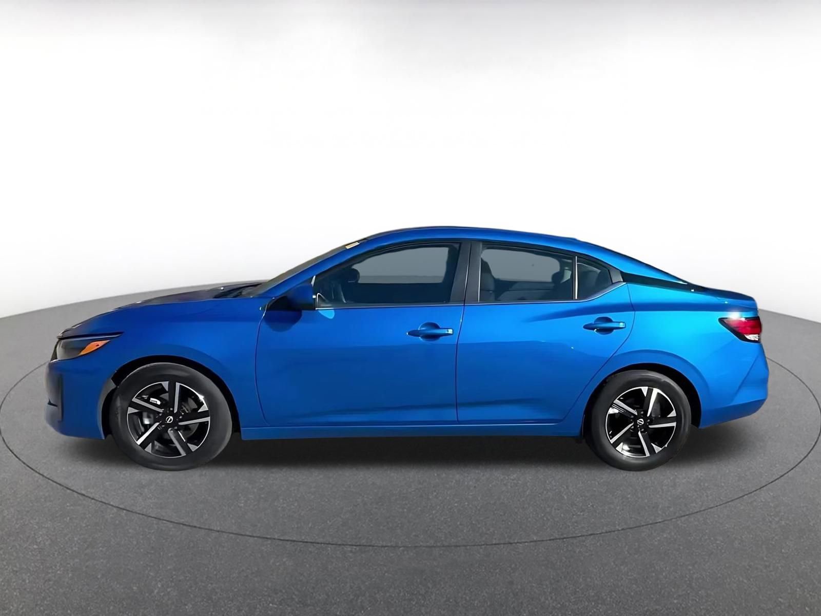 Thumbnail: 2025 Nissan Sentra - 9