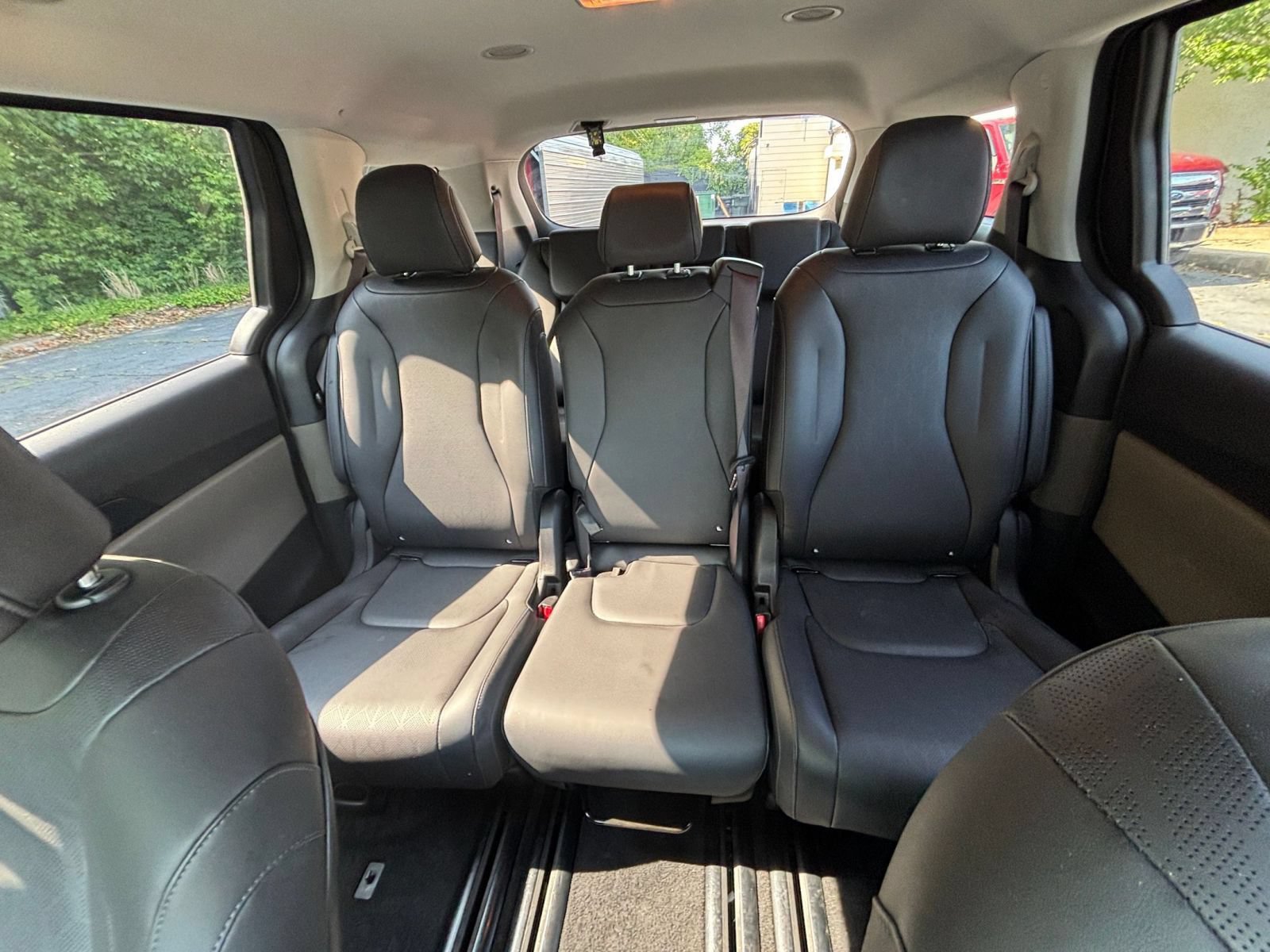 Thumbnail: 2026 Kia Carnival - 35