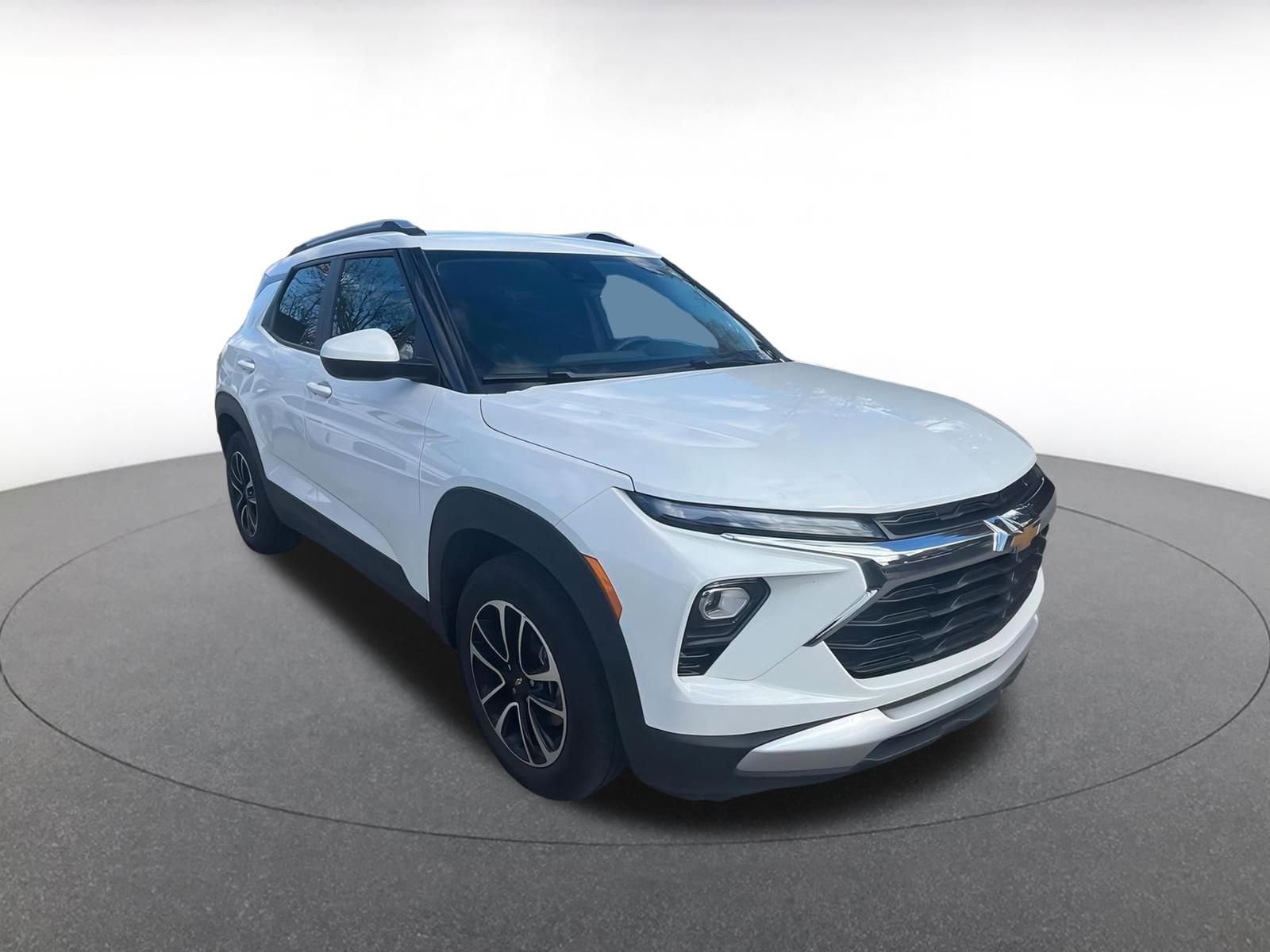 Thumbnail: 2025 Chevrolet TrailBlazer - 1