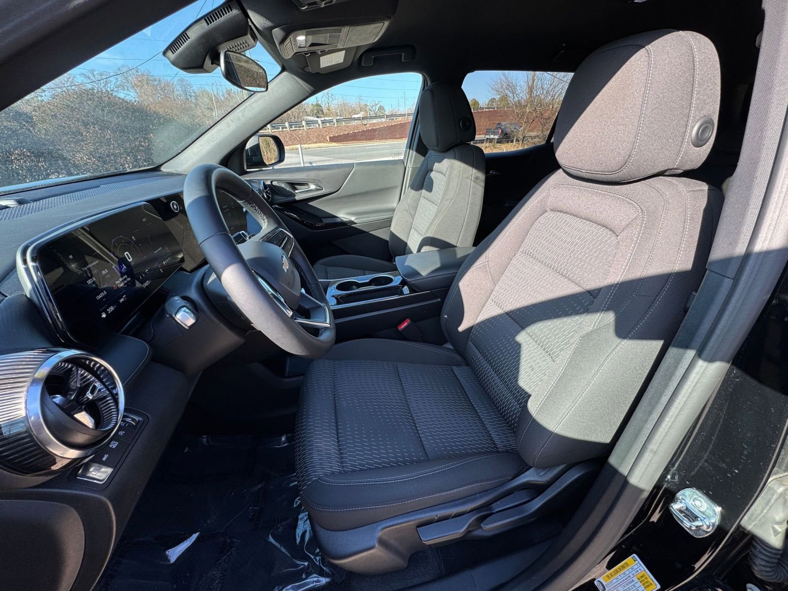 Thumbnail: 2025 Chevrolet Equinox - 31